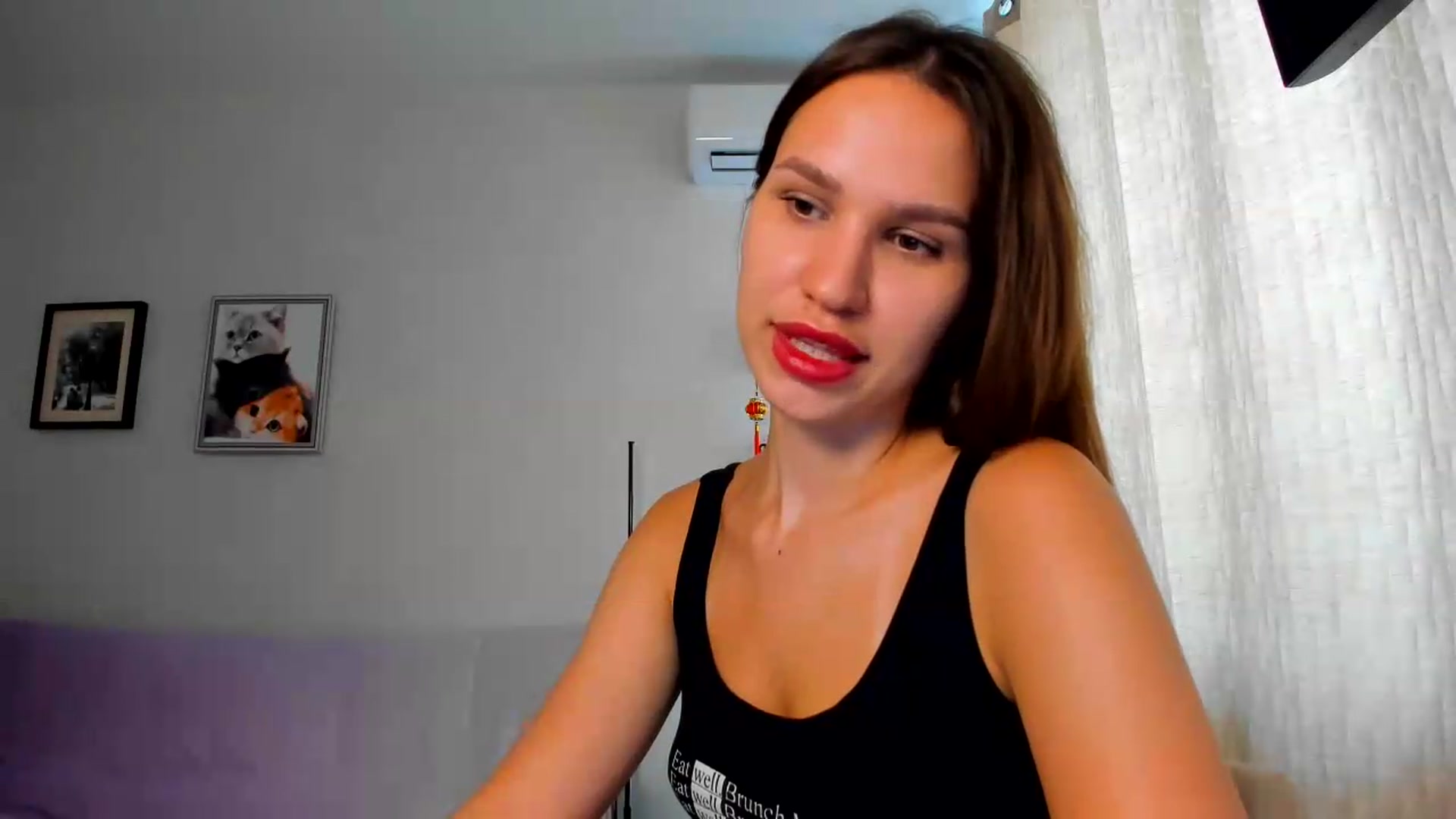 Gallery image thumbnail from WaveOfLove's myfreecams stream on, 06/23/2026, 11:03 image 4 of 20