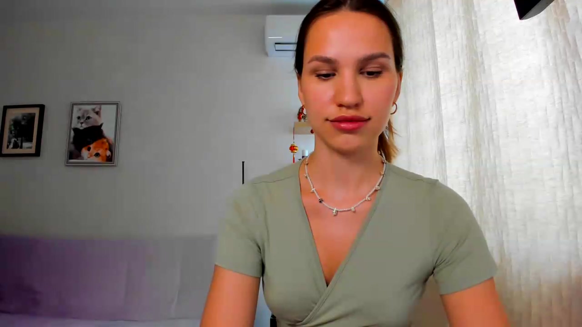 Gallery image thumbnail from WaveOfLove's myfreecams stream on, 06/25/2026, 10:19 image 16 of 20