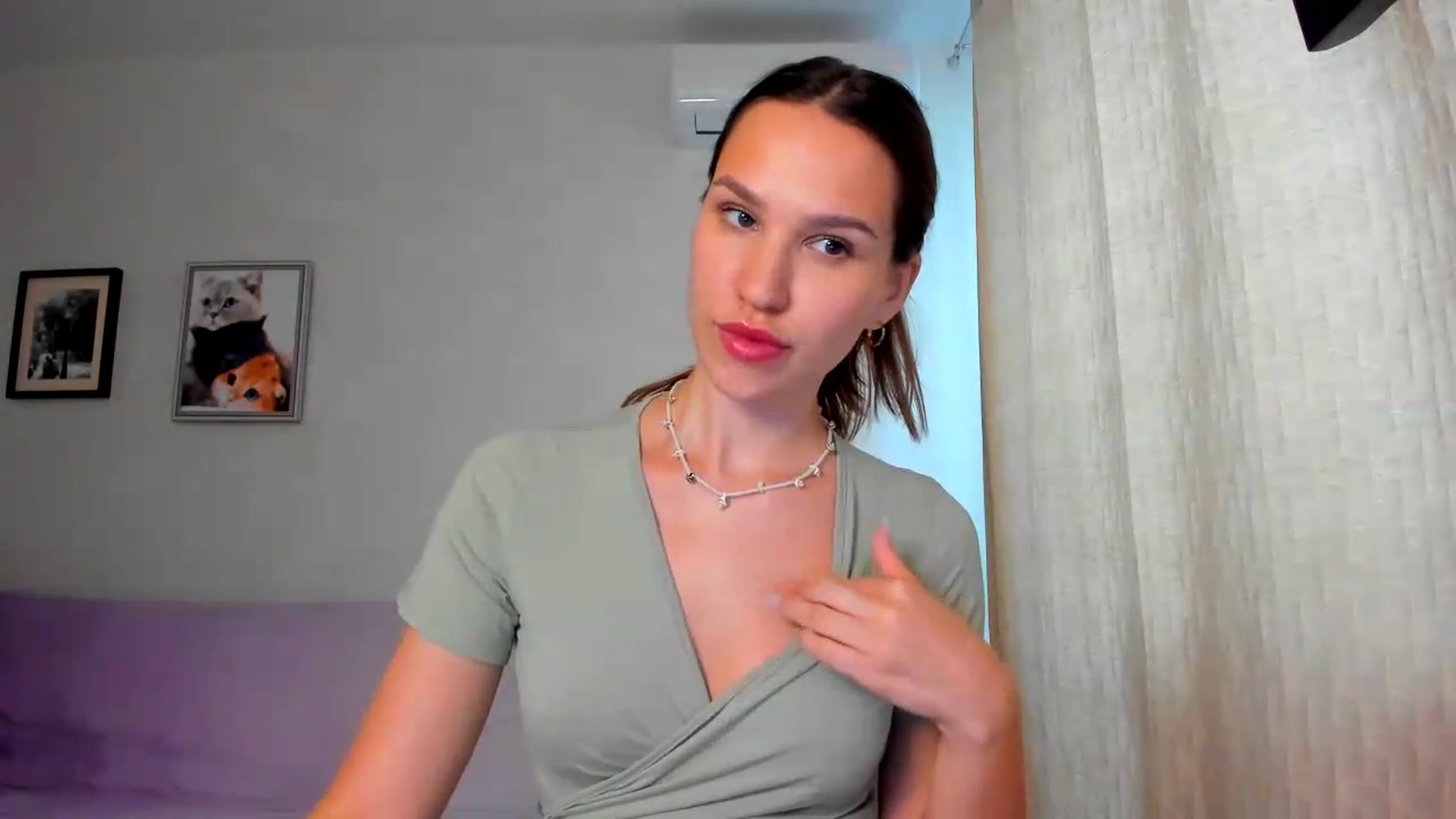 Gallery image thumbnail from WaveOfLove's myfreecams stream on, 06/25/2026, 12:25 image 11 of 20