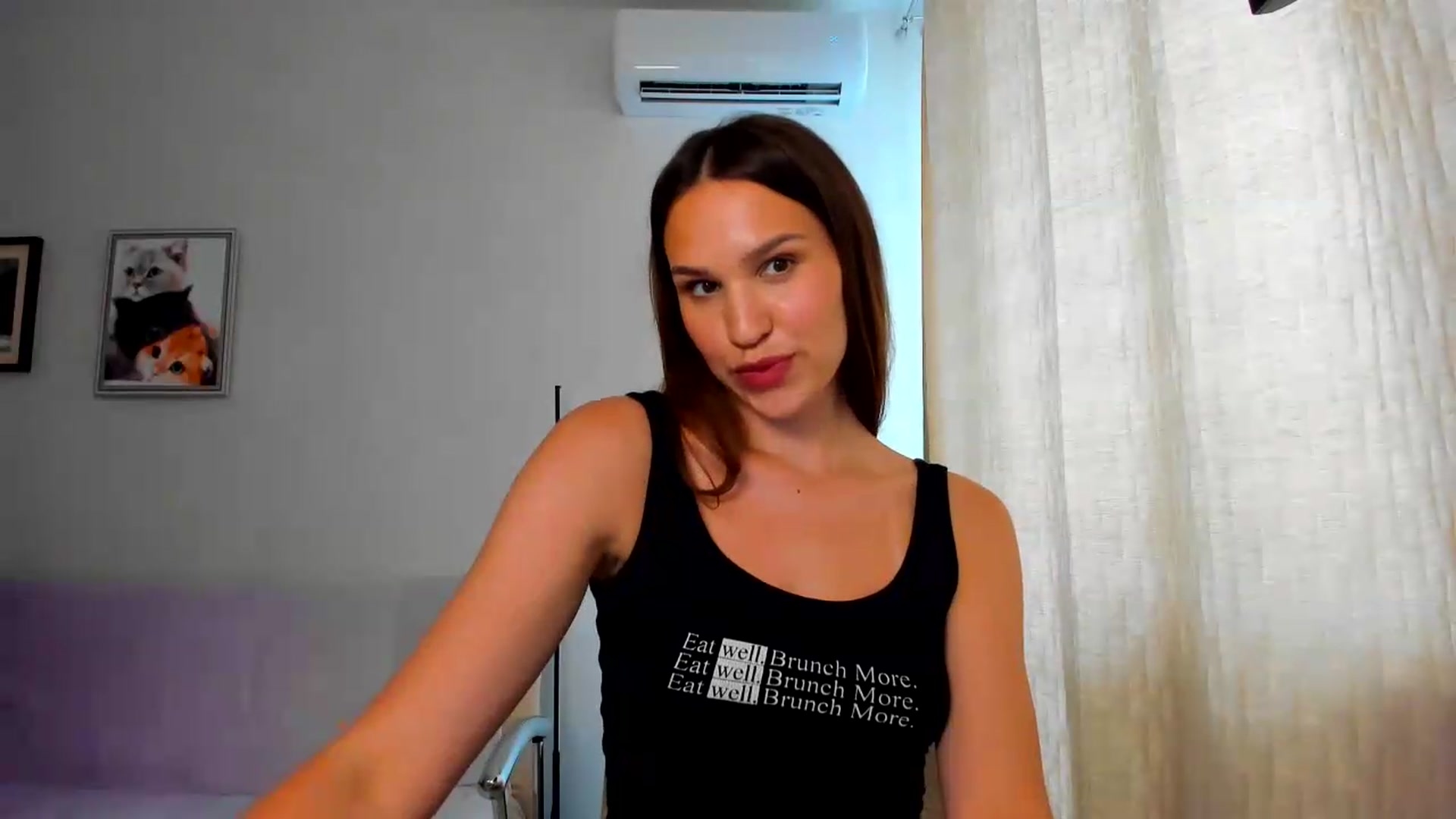 Gallery image thumbnail from WaveOfLove's myfreecams stream on, 06/26/2026, 10:32 image 17 of 20