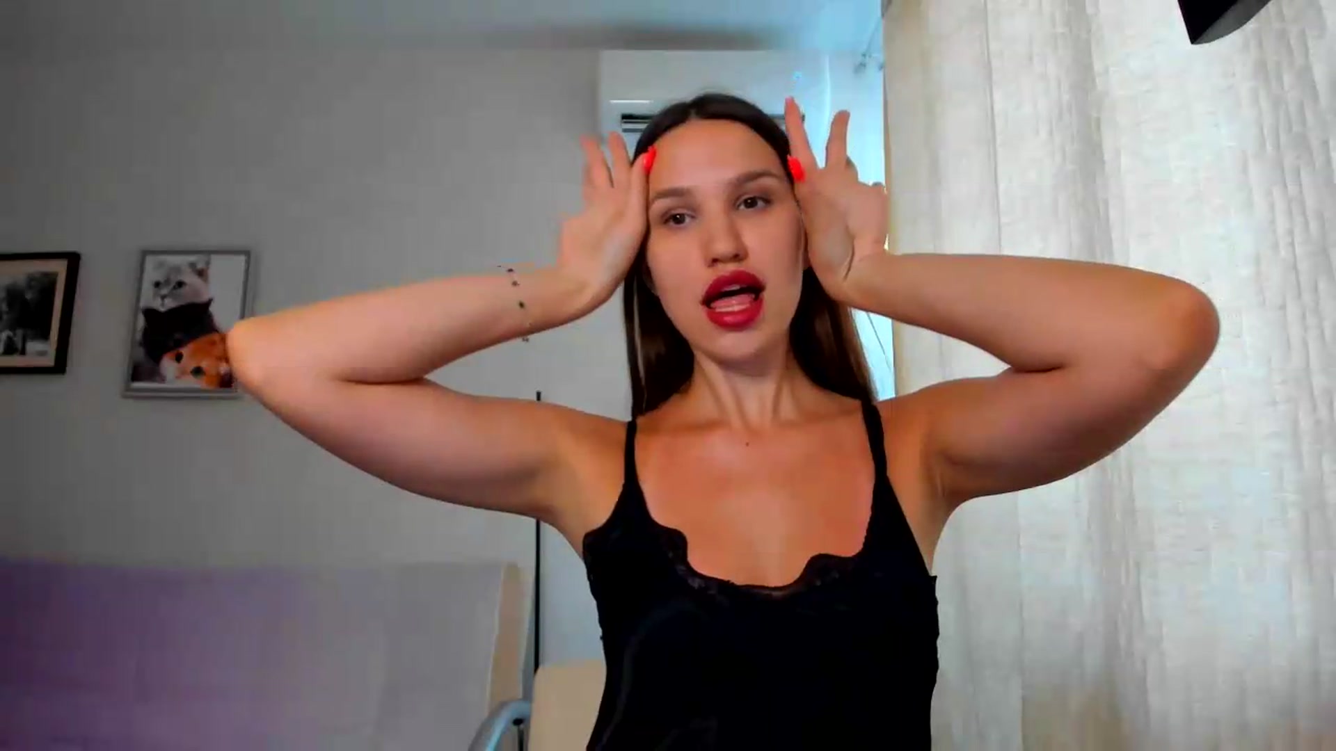 Gallery image thumbnail from WaveOfLove's myfreecams stream on, 07/03/2026, 10:05 image 11 of 20