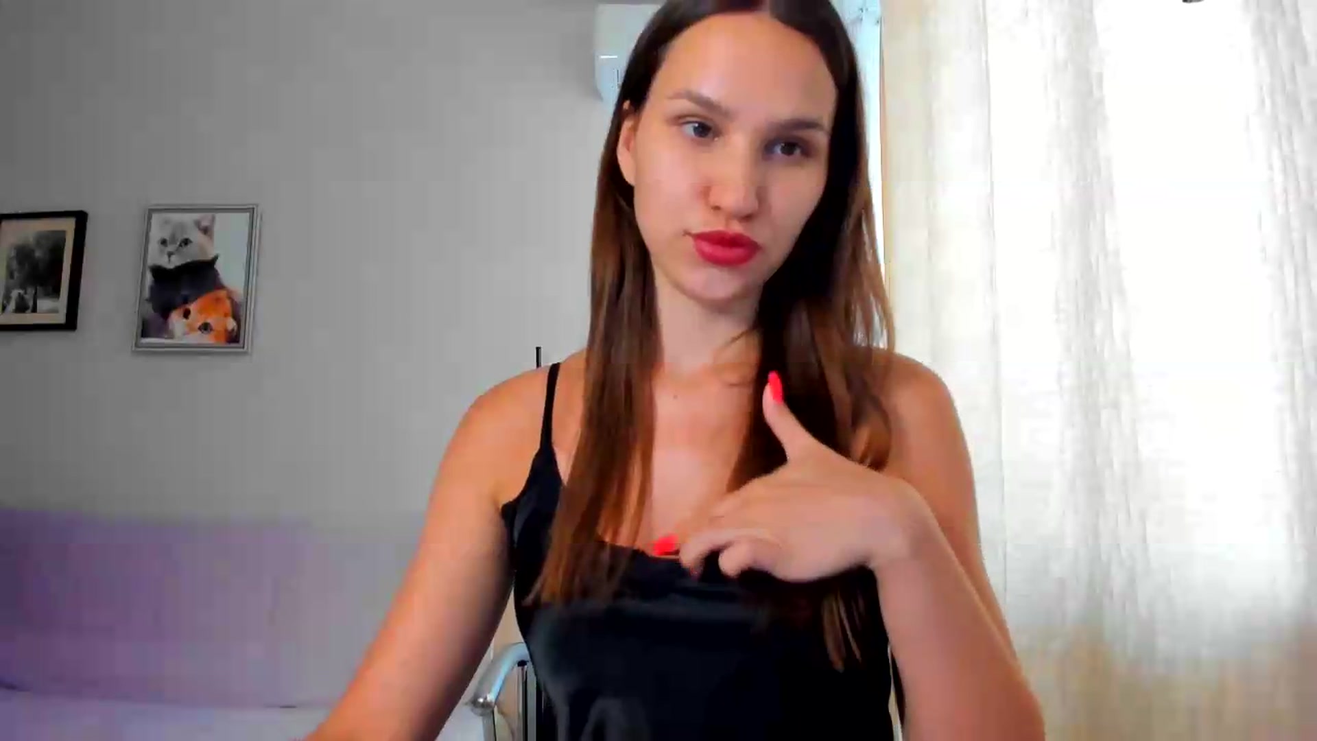 Gallery image thumbnail from WaveOfLove's myfreecams stream on, 07/03/2026, 11:03 image 13 of 20