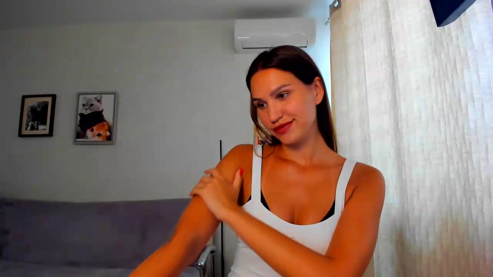 Gallery image thumbnail from WaveOfLove's myfreecams stream on, 08/13/2026, 09:58 image 10 of 20