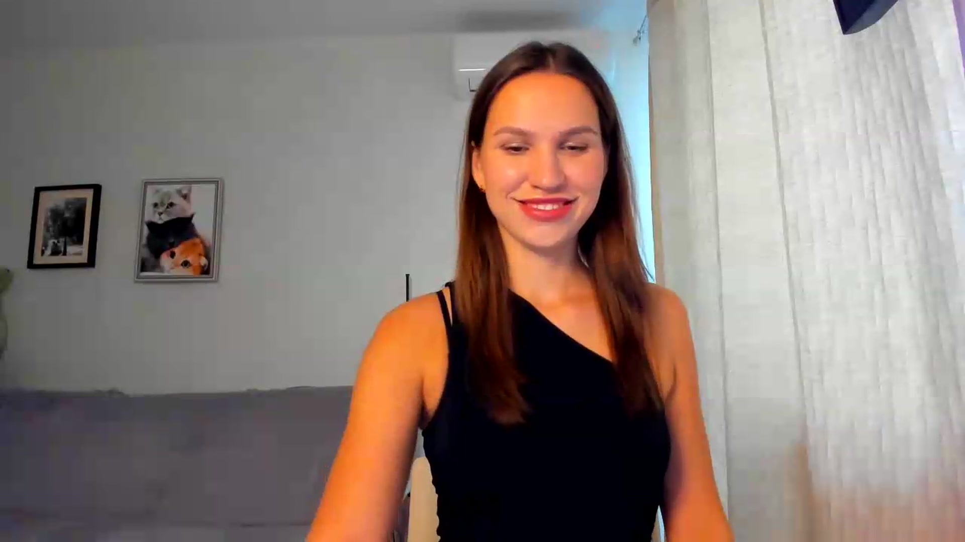 Gallery image thumbnail from WaveOfLove's myfreecams stream on, 09/16/2026, 11:06 image 4 of 20