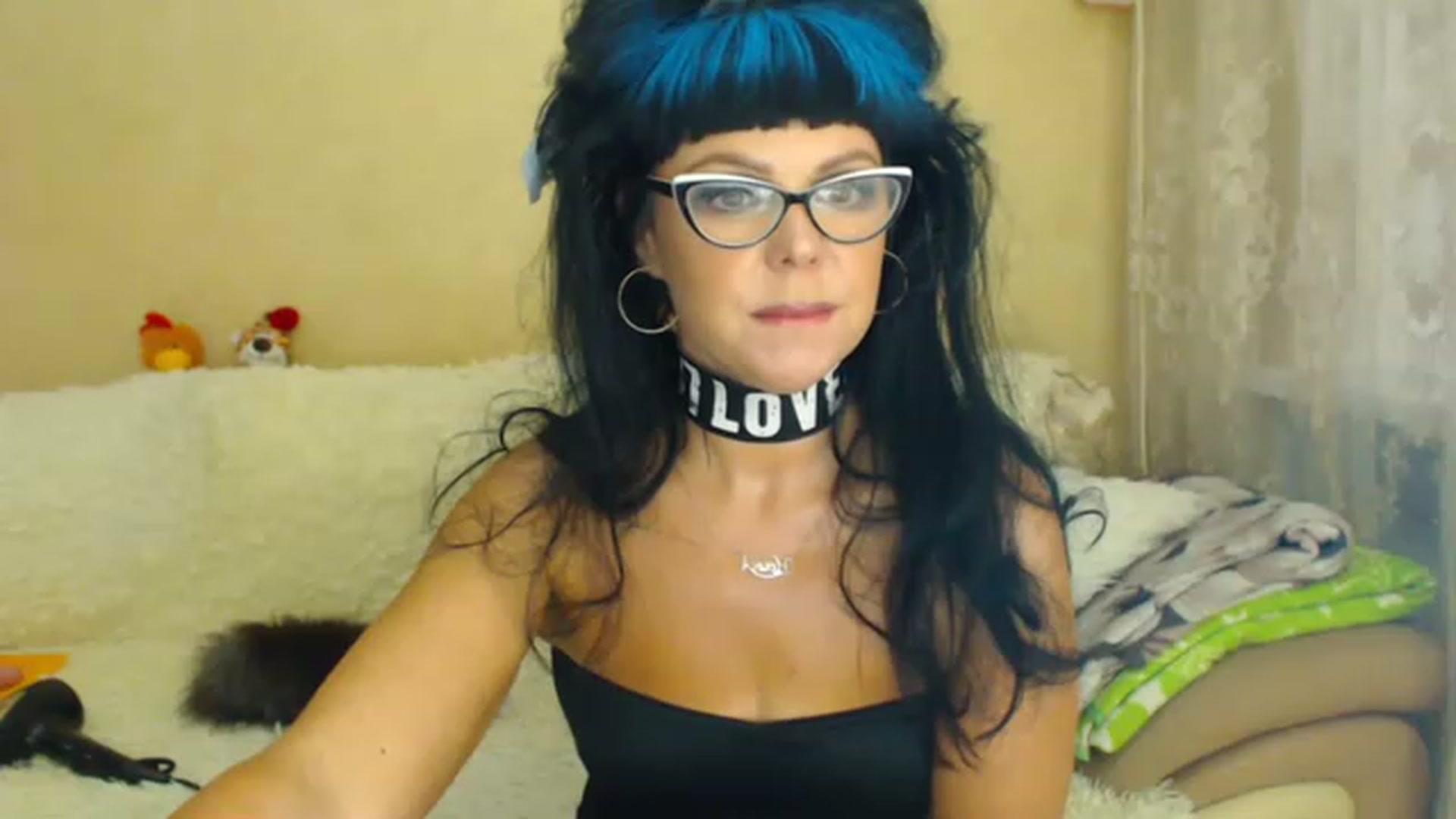 Gallery image thumbnail from WebcamSlutxx's myfreecams stream on, 01/02/2023, 13:15 image 19 of 20