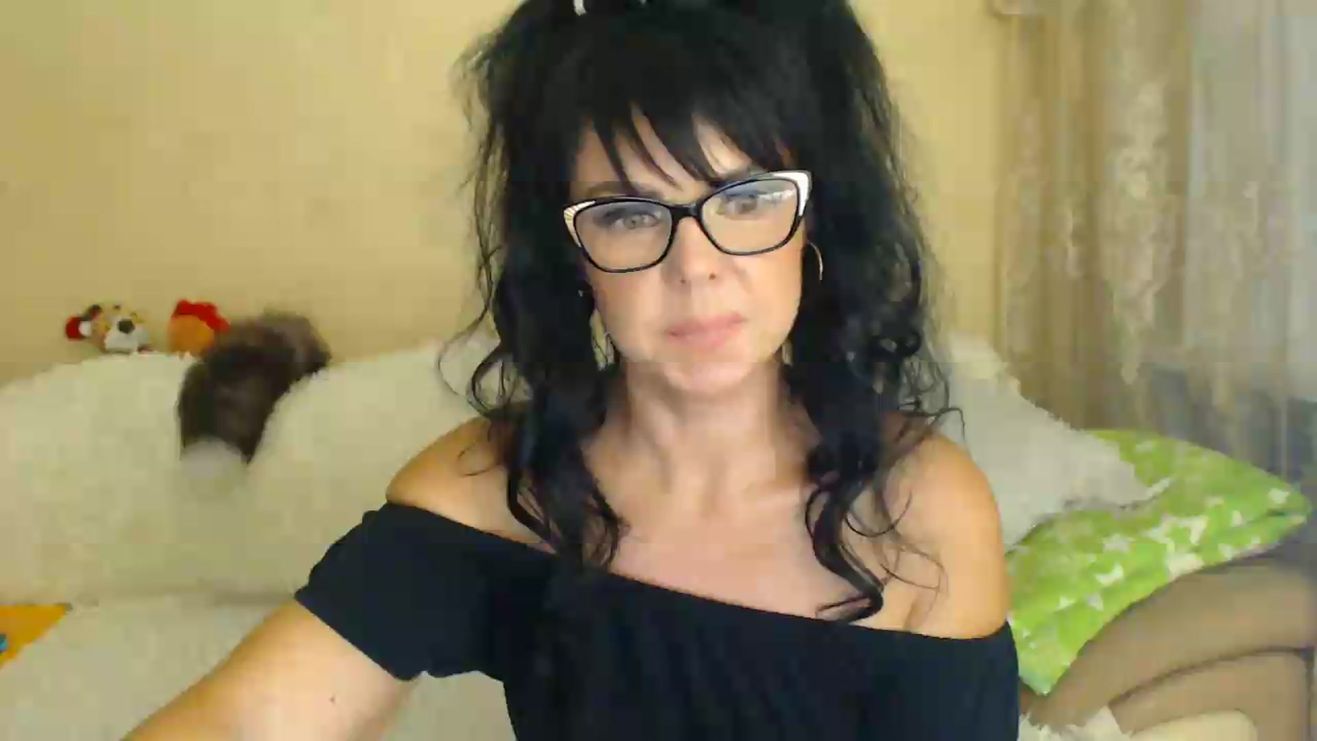 Gallery image thumbnail from WebcamSlutxx's myfreecams stream on, 08/14/2026, 18:53 image 1 of 20