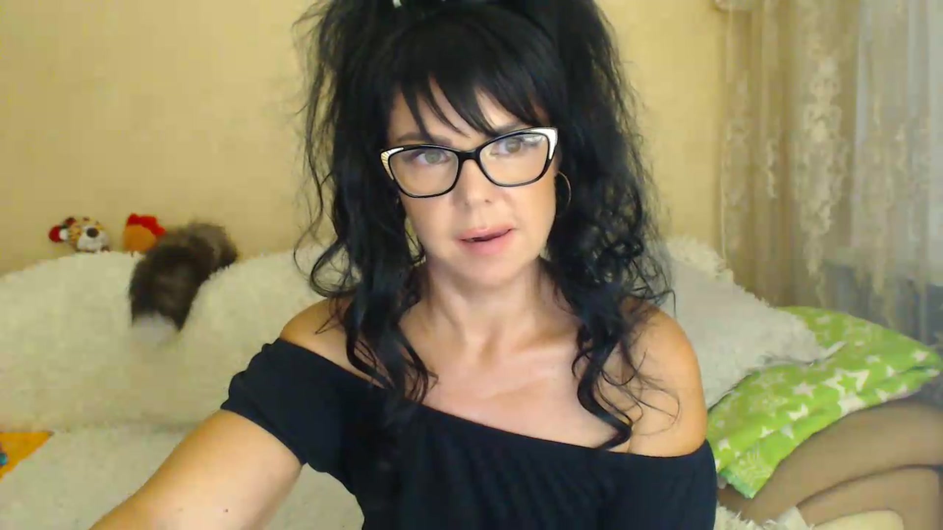 Gallery image thumbnail from WebcamSlutxx's myfreecams stream on, 08/14/2026, 18:53 image 7 of 20