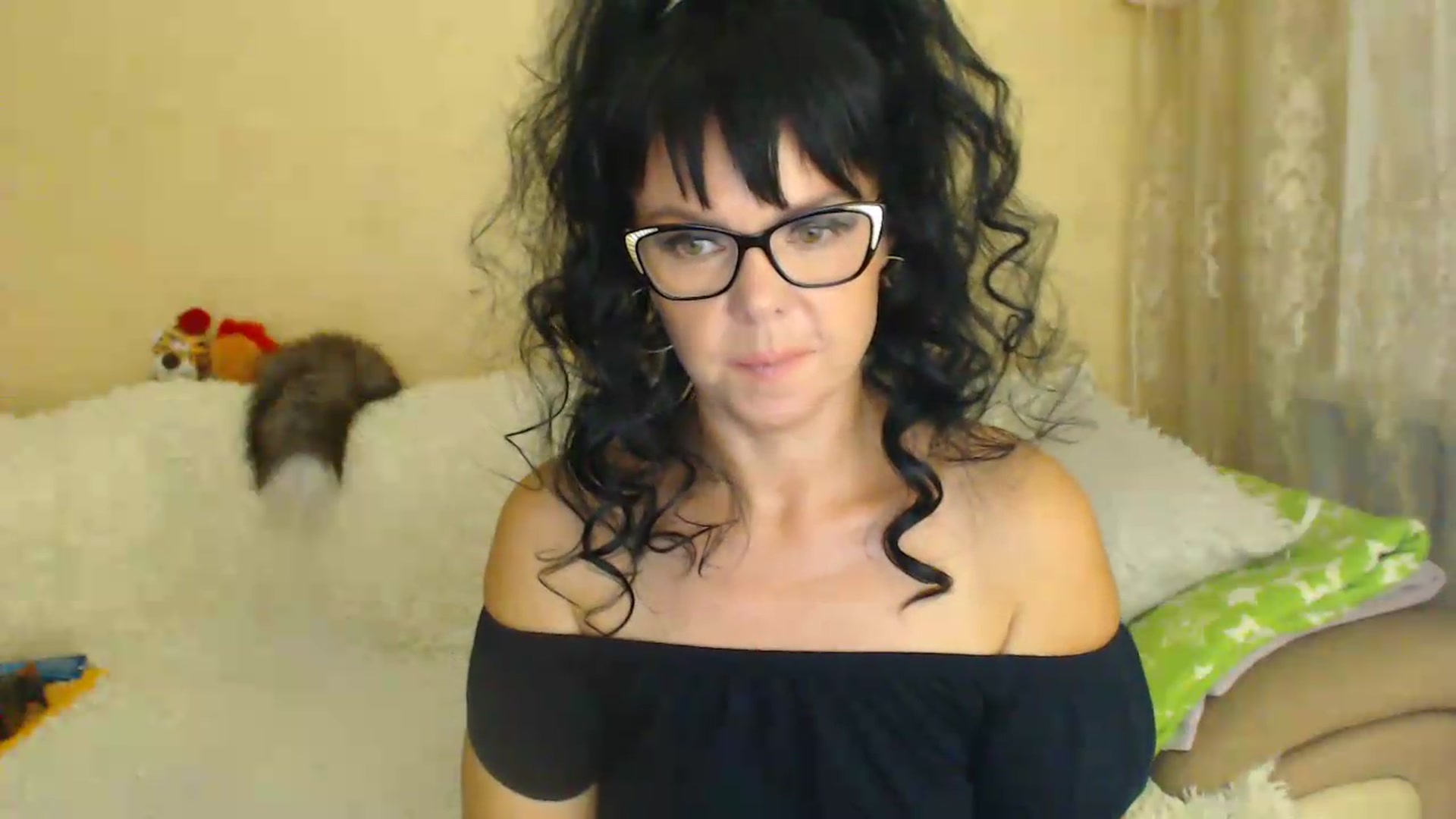 Gallery image thumbnail from WebcamSlutxx's myfreecams stream on, 08/19/2026, 11:44 image 7 of 20