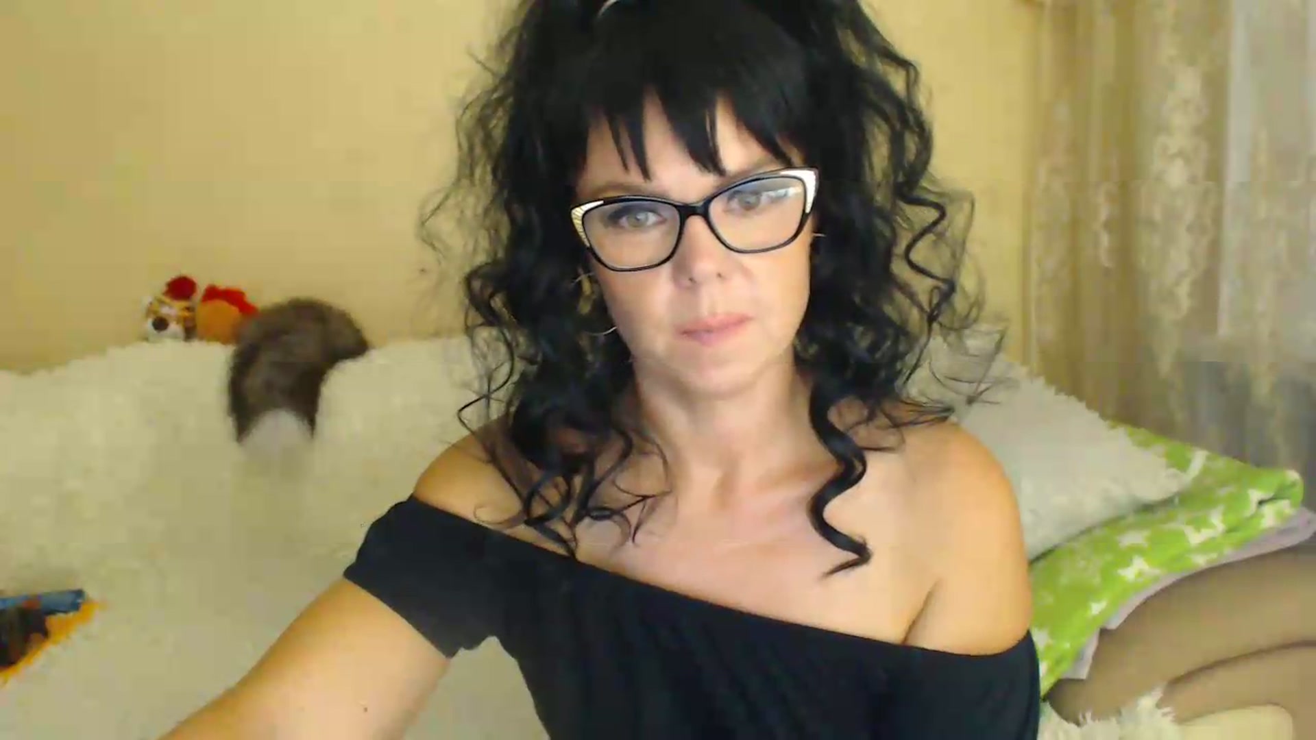 Gallery image thumbnail from WebcamSlutxx's myfreecams stream on, 08/19/2026, 11:44 image 16 of 20