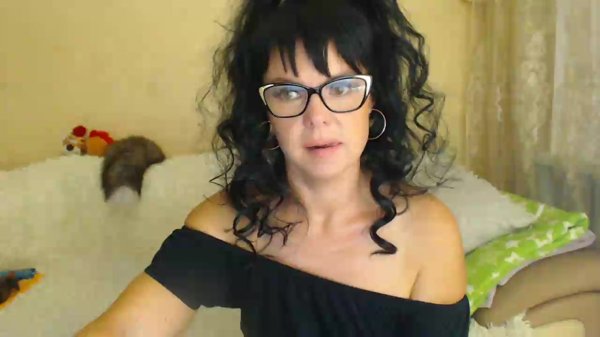 Gallery image thumbnail from WebcamSlutxx's myfreecams stream on, 08/19/2026, 11:44 image 9 of 20