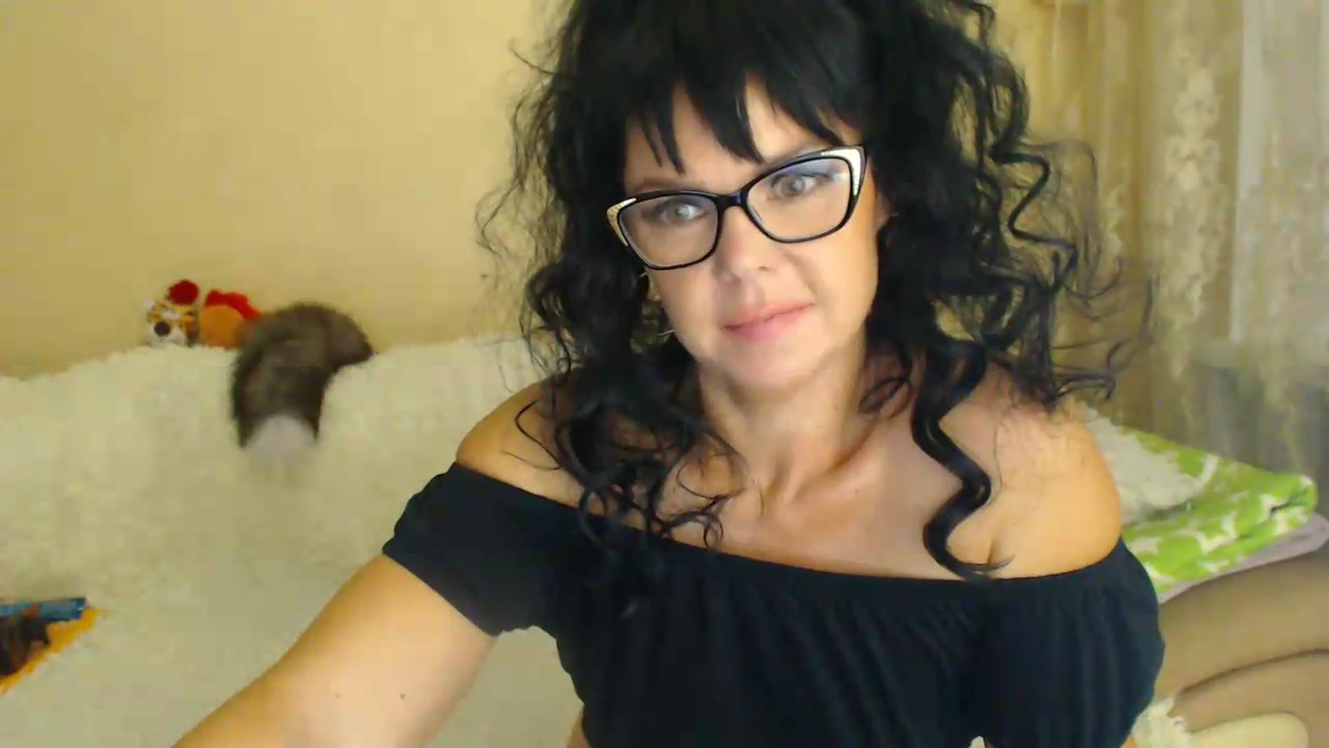 Gallery image thumbnail from WebcamSlutxx's myfreecams stream on, 08/19/2026, 11:44 image 17 of 20