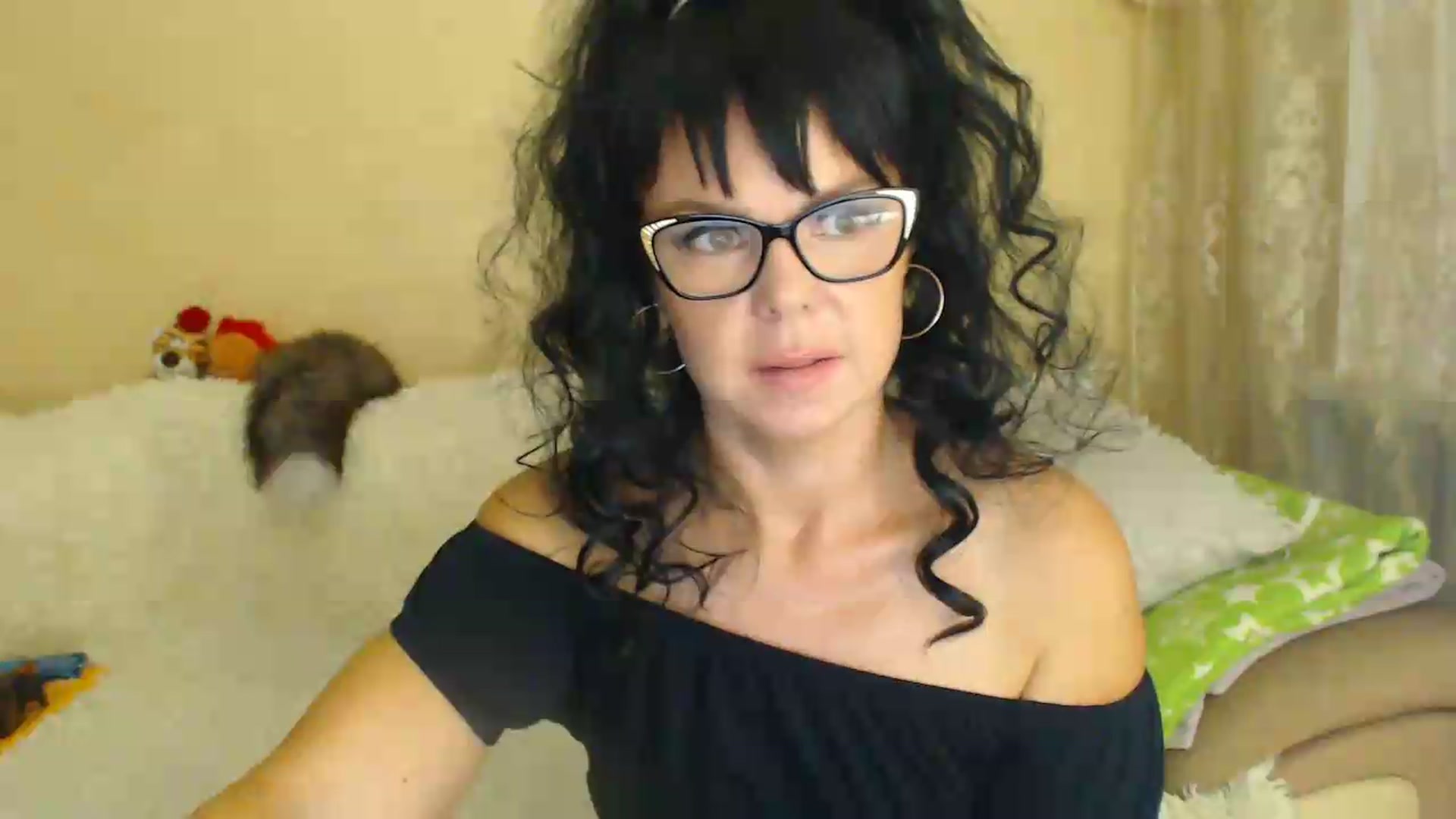 Gallery image thumbnail from WebcamSlutxx's myfreecams stream on, 08/19/2026, 11:44 image 8 of 20