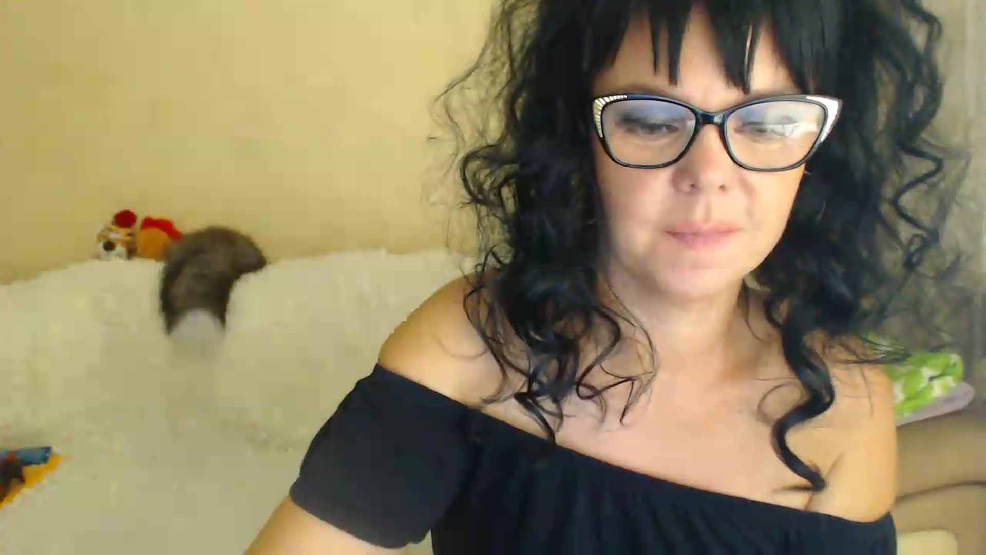 Gallery image thumbnail from WebcamSlutxx's myfreecams stream on, 08/19/2026, 12:06 image 5 of 20