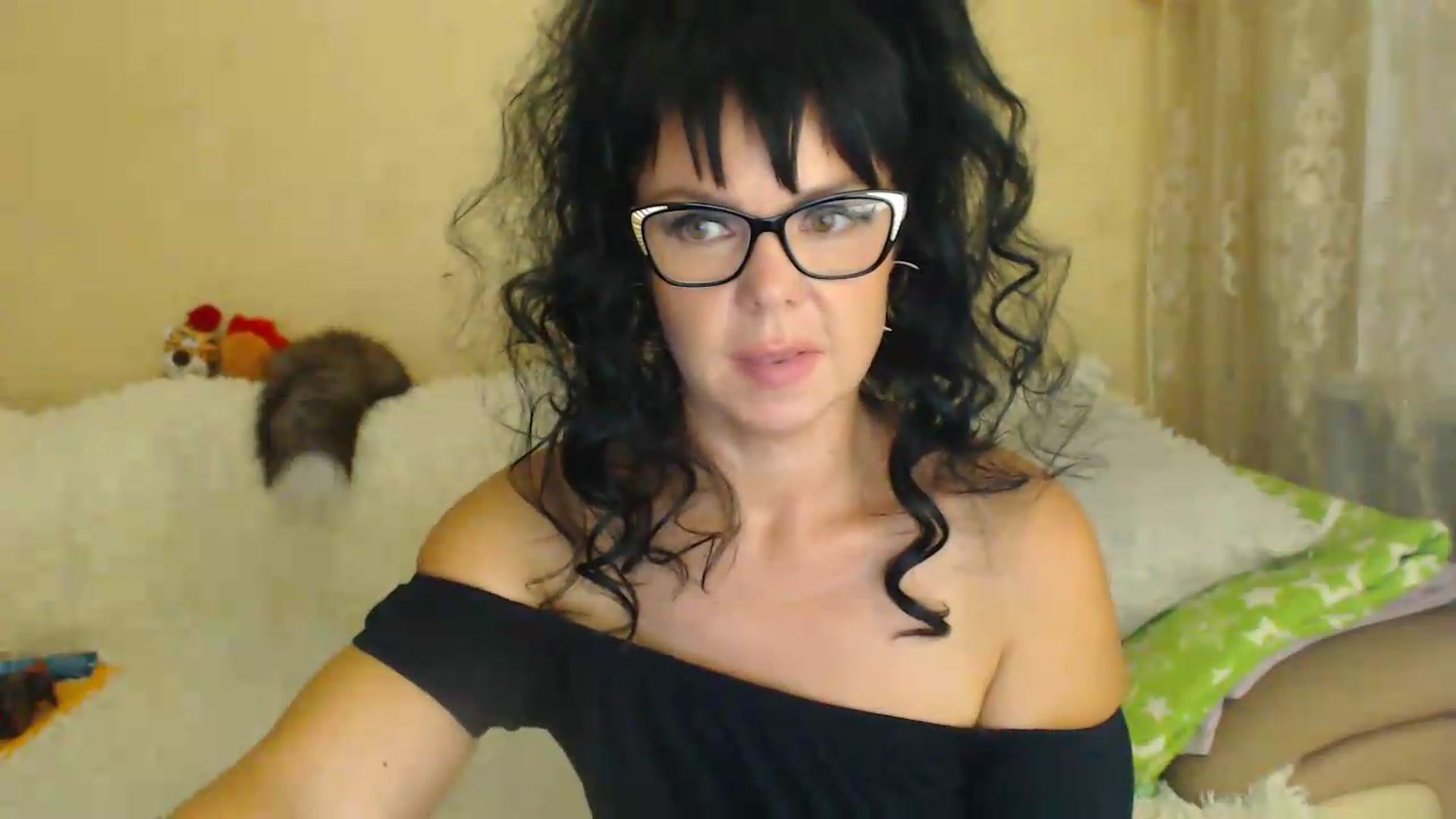 Gallery image thumbnail from WebcamSlutxx's myfreecams stream on, 08/19/2026, 12:06 image 9 of 20
