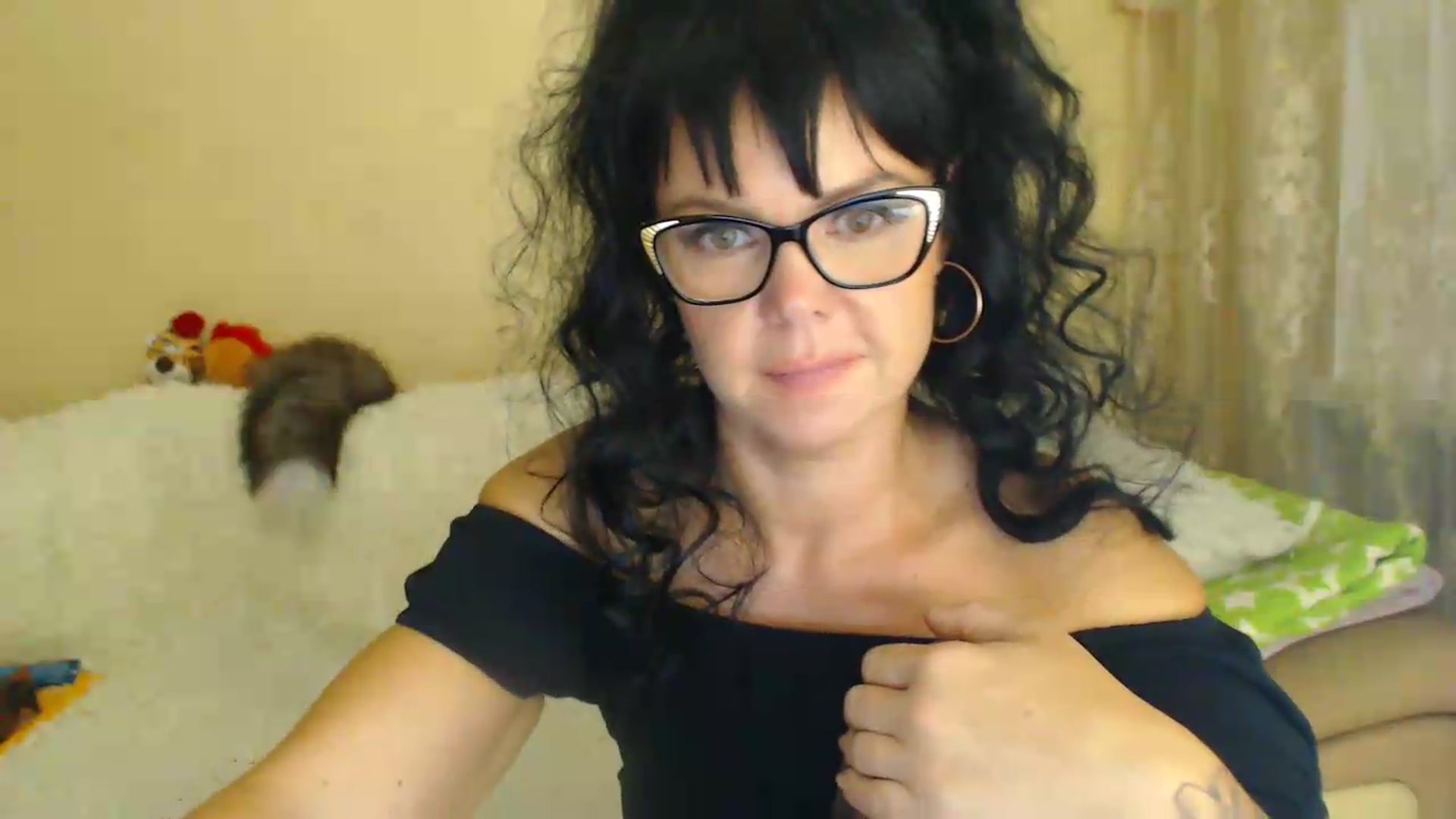 Gallery image thumbnail from WebcamSlutxx's myfreecams stream on, 08/19/2026, 13:06 image 19 of 20