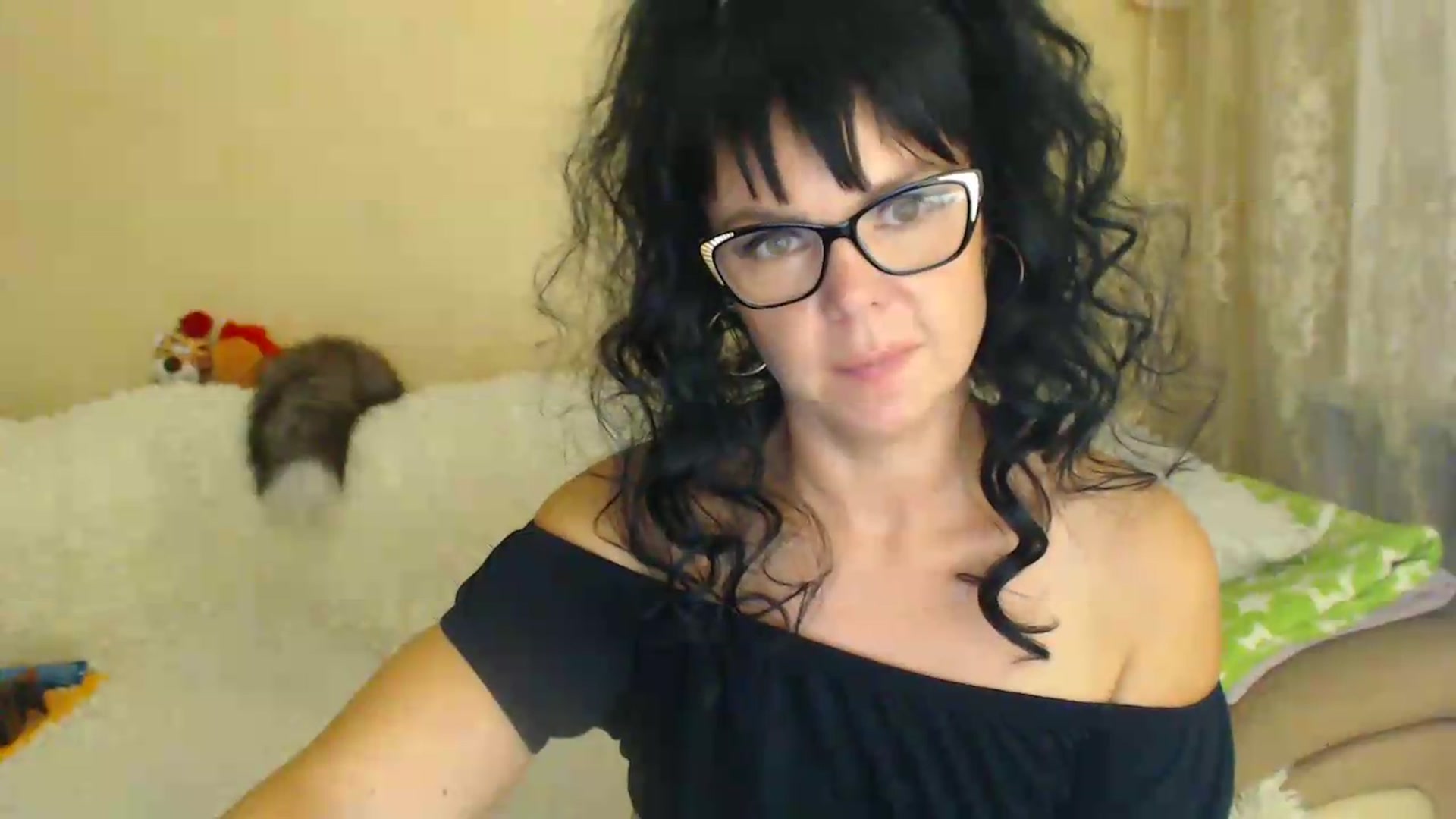 Gallery image thumbnail from WebcamSlutxx's myfreecams stream on, 08/19/2026, 13:06 image 8 of 20