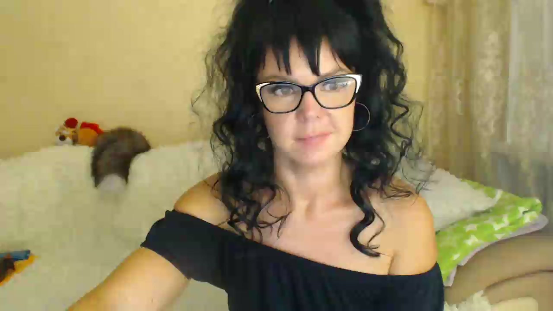 Gallery image thumbnail from WebcamSlutxx's myfreecams stream on, 08/19/2026, 13:06 image 18 of 20