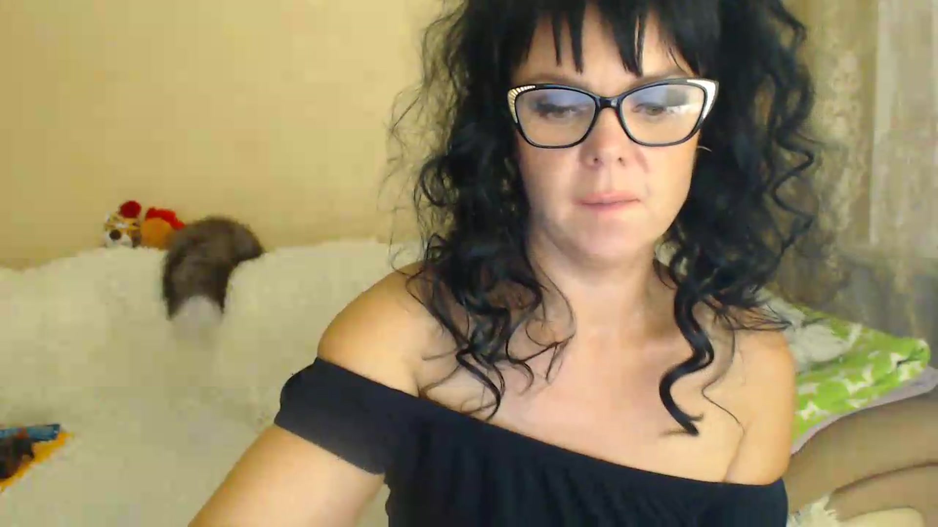 Gallery image thumbnail from WebcamSlutxx's myfreecams stream on, 08/19/2026, 13:06 image 2 of 20