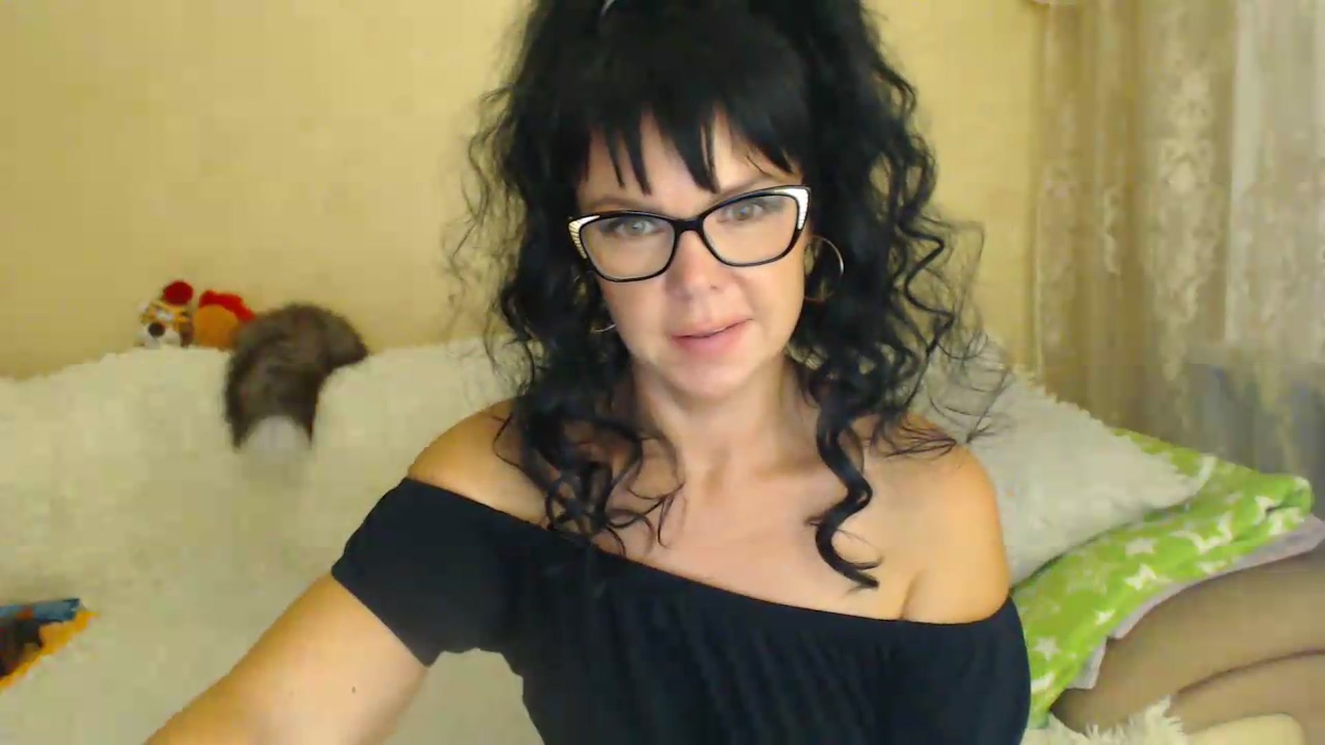 Gallery image thumbnail from WebcamSlutxx's myfreecams stream on, 08/19/2026, 13:06 image 7 of 20