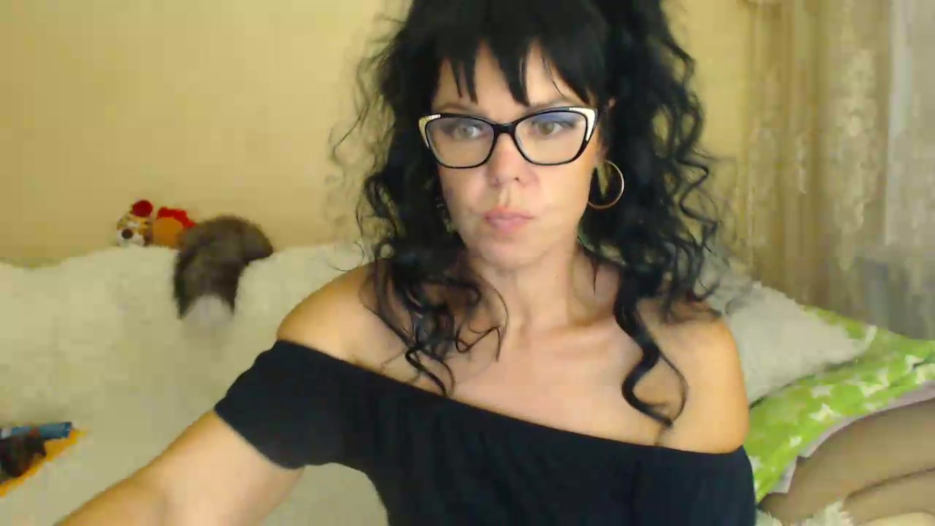 Gallery image thumbnail from WebcamSlutxx's myfreecams stream on, 08/19/2026, 13:06 image 12 of 20