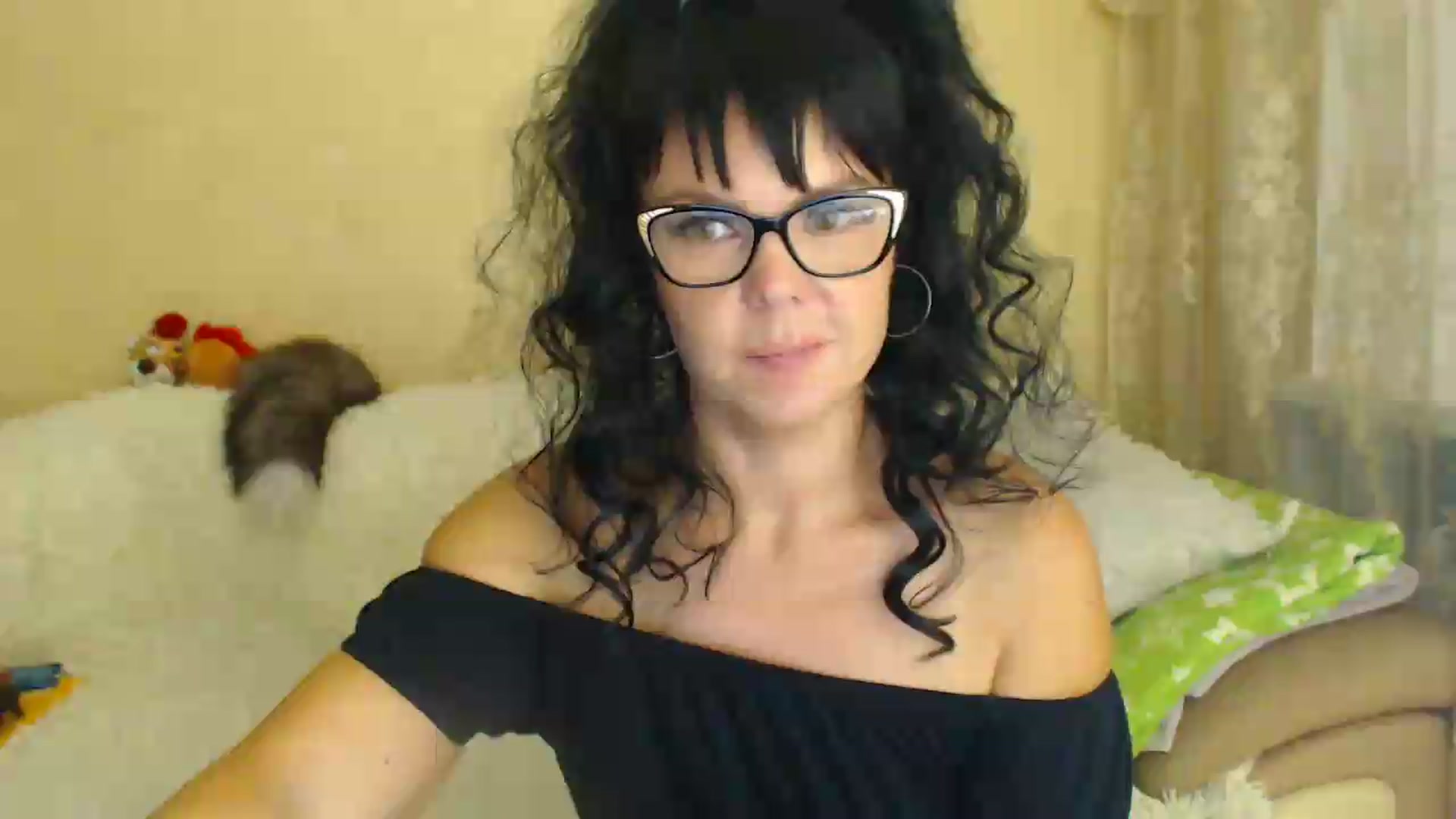 Gallery image thumbnail from WebcamSlutxx's myfreecams stream on, 08/19/2026, 13:06 image 4 of 20