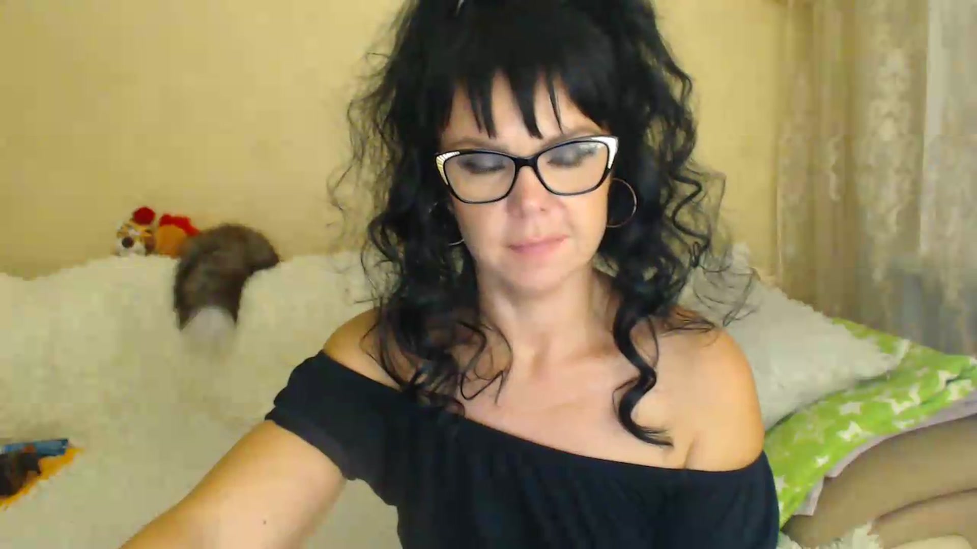 Gallery image thumbnail from WebcamSlutxx's myfreecams stream on, 08/19/2026, 14:01 image 9 of 20