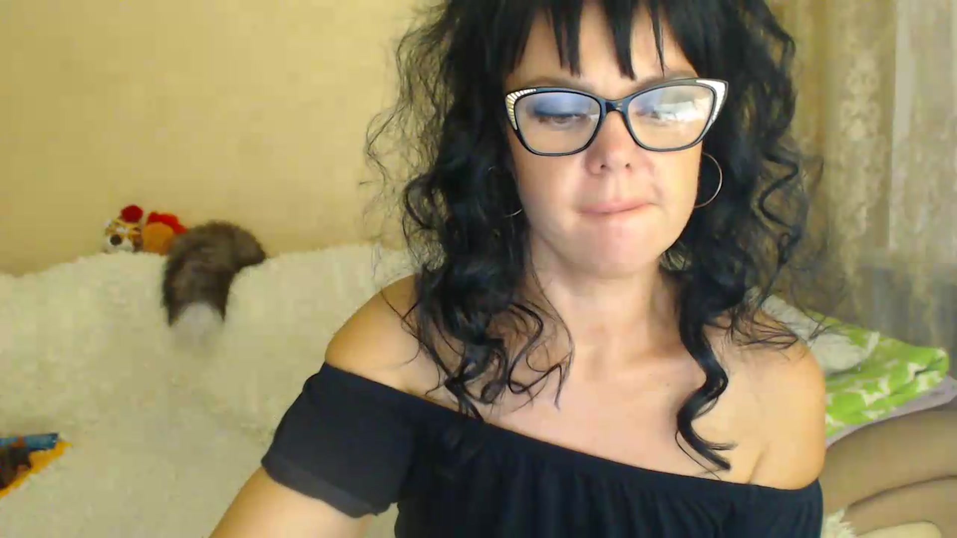 Gallery image thumbnail from WebcamSlutxx's myfreecams stream on, 08/19/2026, 14:01 image 7 of 20