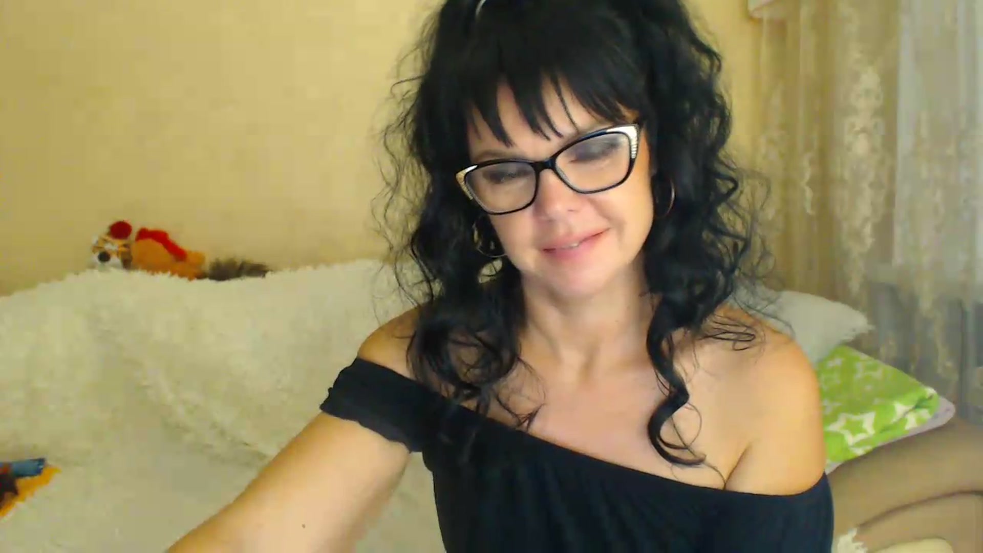 Gallery image thumbnail from WebcamSlutxx's myfreecams stream on, 08/19/2026, 16:31 image 20 of 20