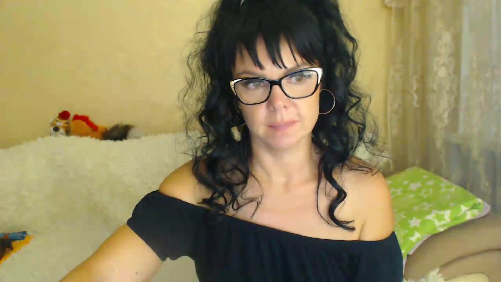 Gallery image thumbnail from WebcamSlutxx's myfreecams stream on, 08/19/2026, 16:31 image 2 of 20