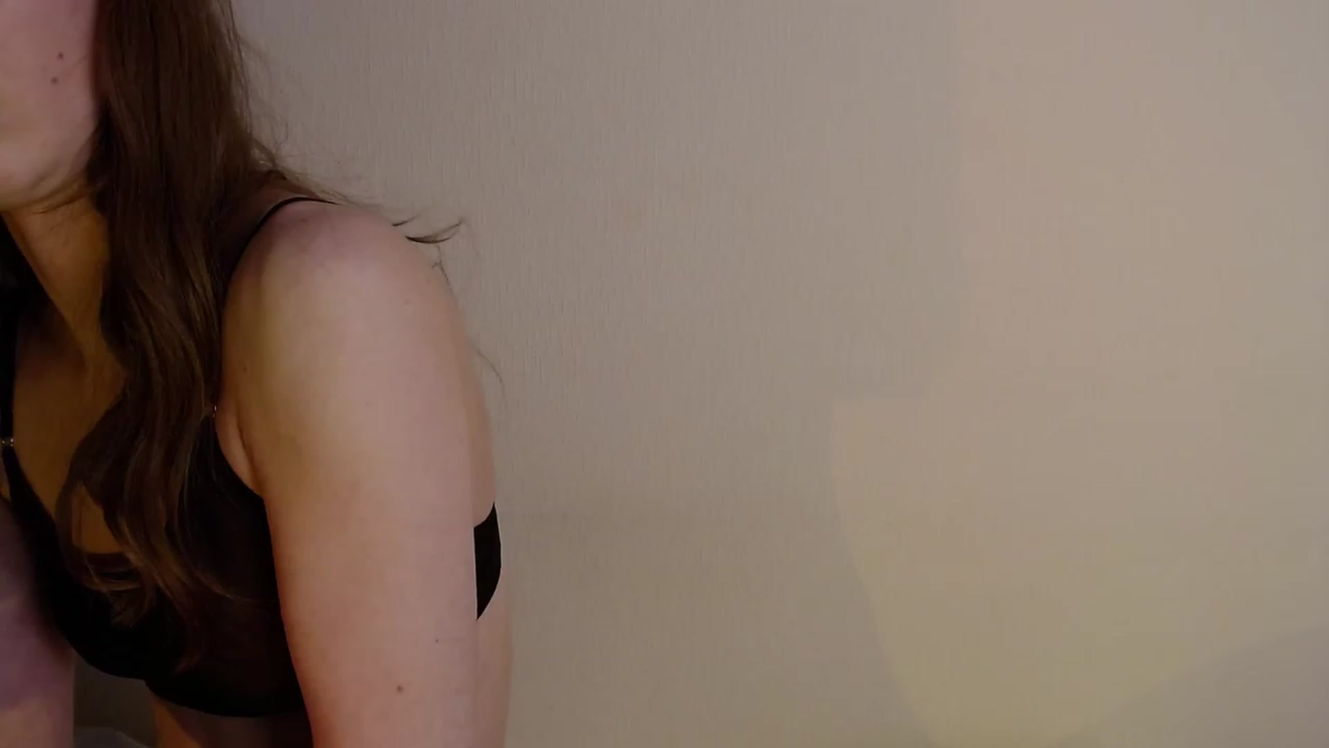 Gallery image thumbnail from Weeissy's myfreecams stream on, 11/30/2022, 22:19 image 6 of 20