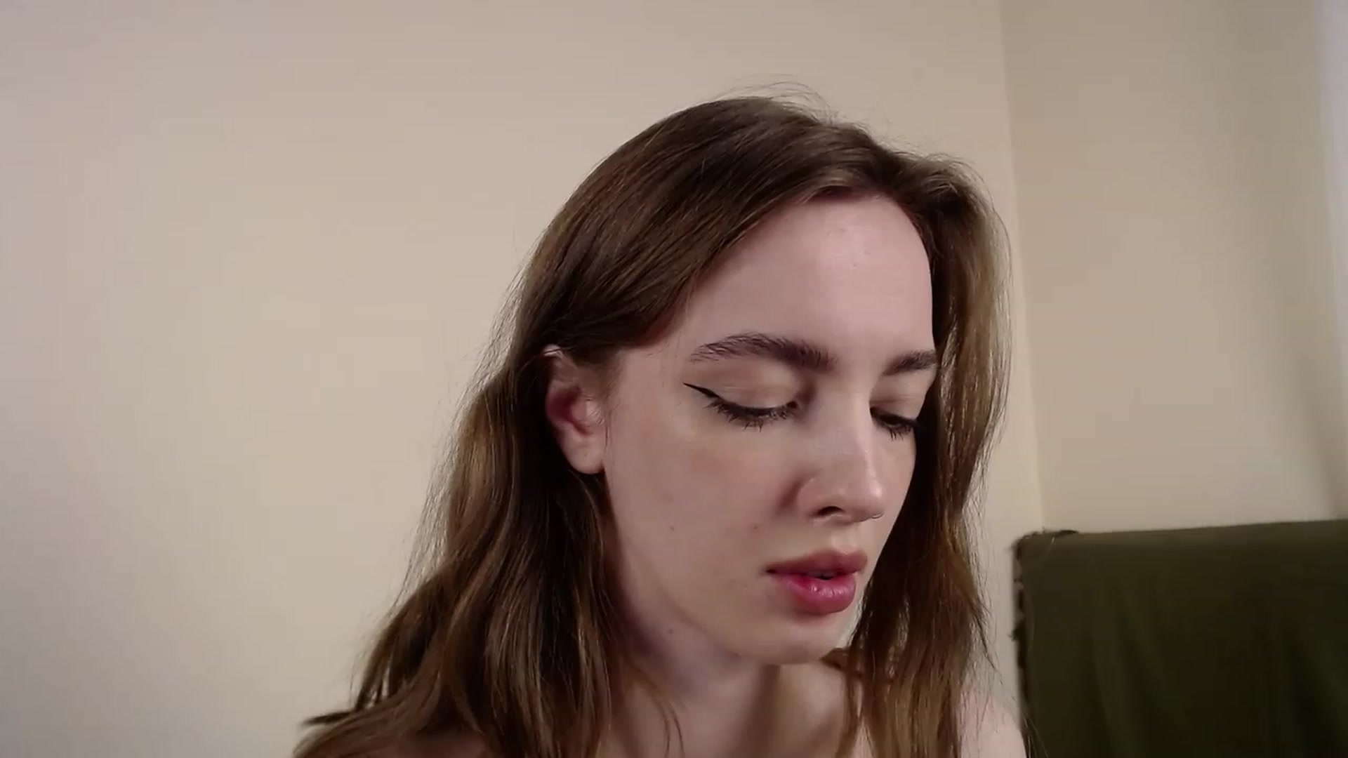 Gallery image thumbnail from Weeissy's myfreecams stream on, 04/16/2023, 21:20 image 4 of 20