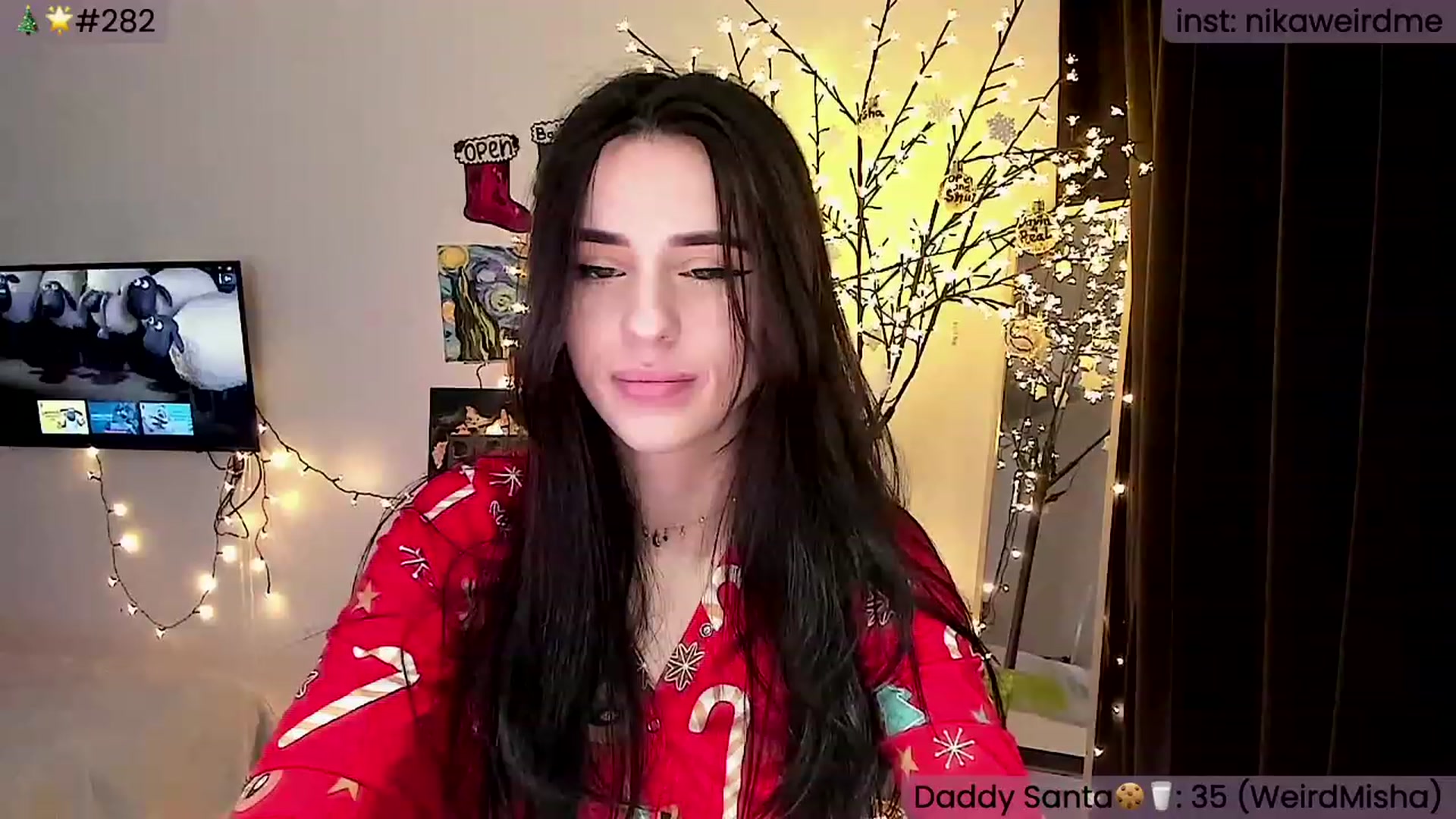 Gallery image thumbnail from WeirdMe's myfreecams stream on, 12/14/2023, 16:40 image 8 of 20