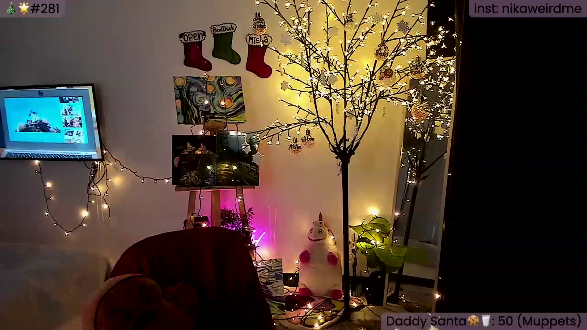 Gallery image thumbnail from WeirdMe's myfreecams stream on, 12/14/2023, 17:15 image 5 of 20