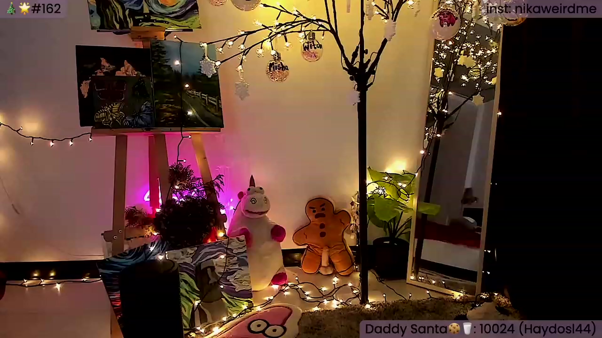 Gallery image thumbnail from WeirdMe's myfreecams stream on, 12/17/2023, 12:03 image 8 of 20