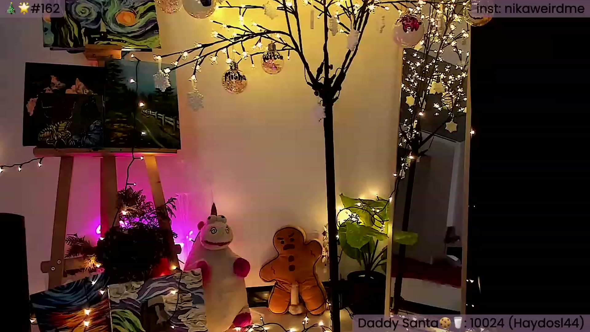 Gallery image thumbnail from WeirdMe's myfreecams stream on, 12/17/2023, 12:03 image 12 of 20