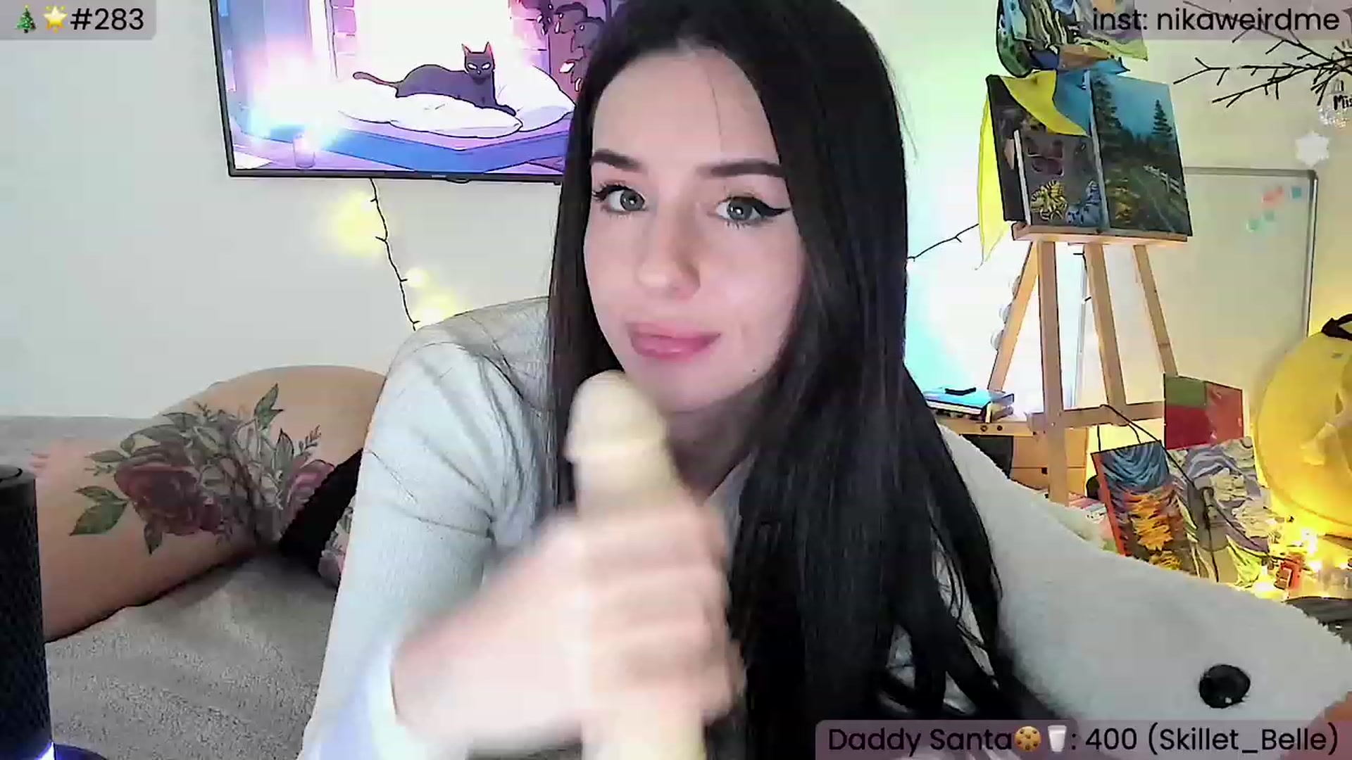 Gallery image thumbnail from WeirdMe's myfreecams stream on, 01/27/2024, 10:57 image 12 of 20