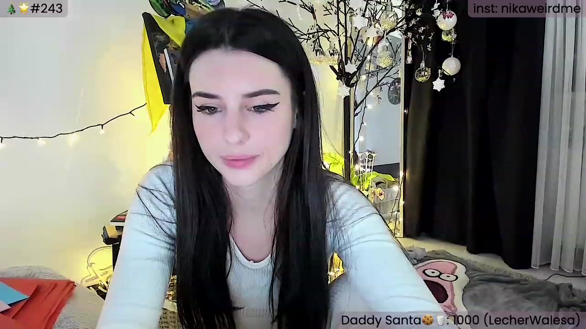 Gallery image thumbnail from WeirdMe's myfreecams stream on, 01/27/2024, 16:26 image 7 of 20