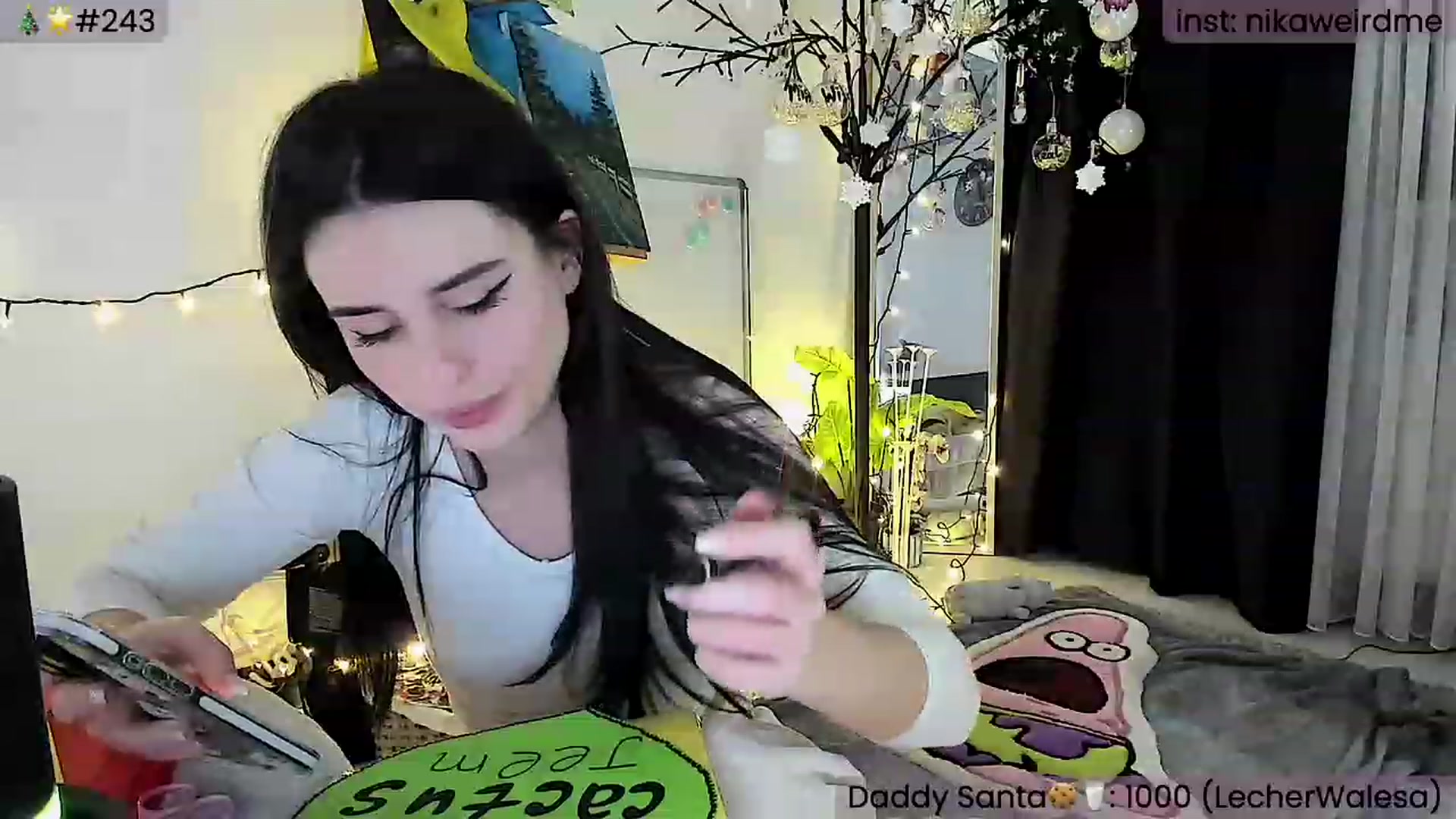 Gallery image thumbnail from WeirdMe's myfreecams stream on, 01/27/2024, 16:26 image 10 of 20