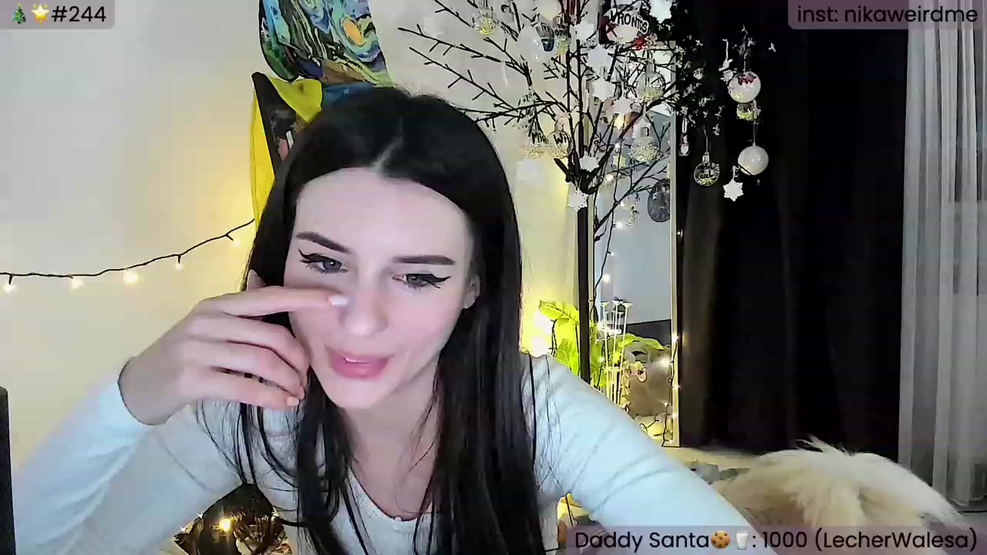 Gallery image thumbnail from WeirdMe's myfreecams stream on, 01/27/2024, 16:26 image 3 of 20