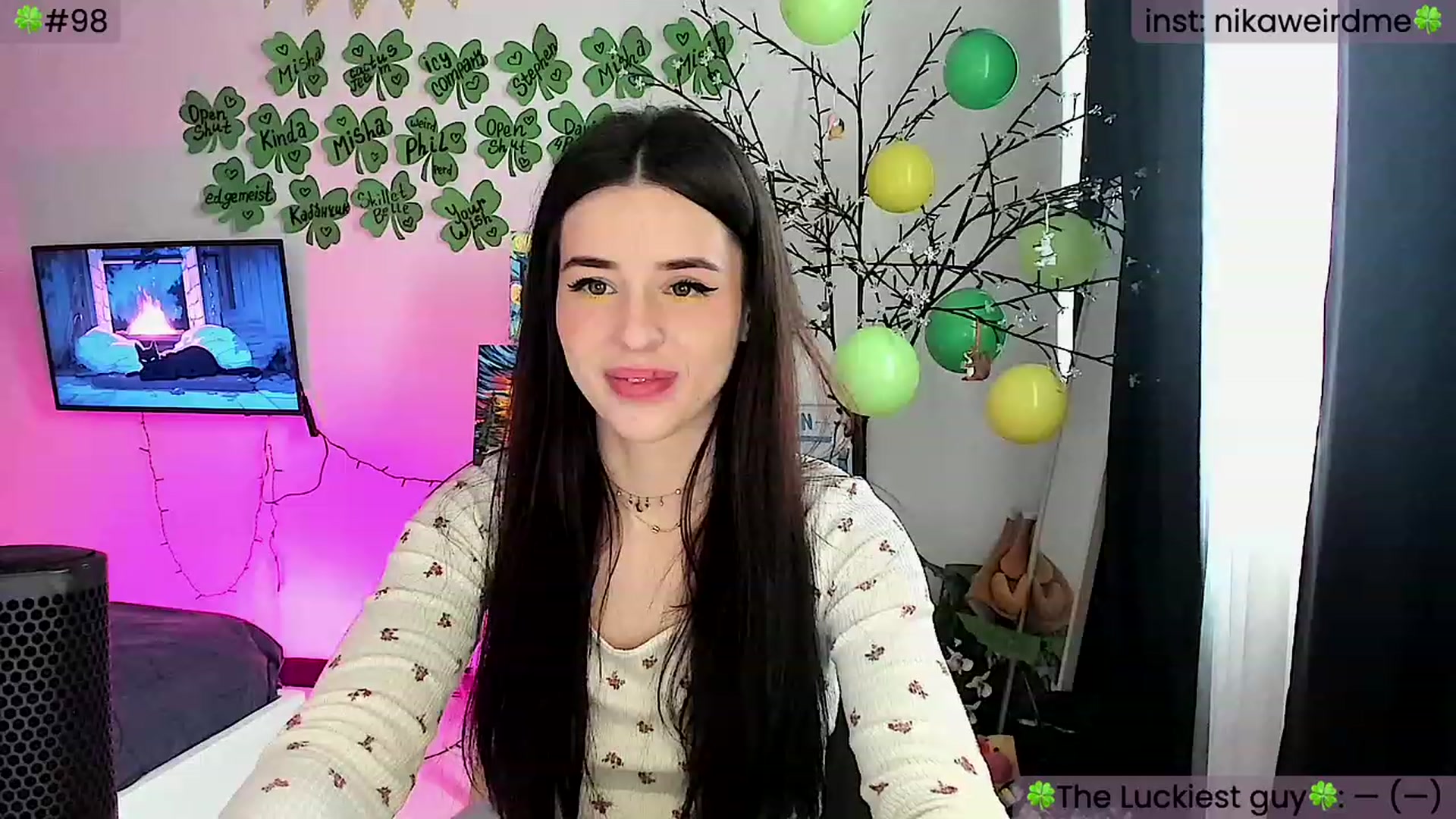 Gallery image thumbnail from WeirdMe's myfreecams stream on, 03/16/2024, 08:40 image 2 of 20