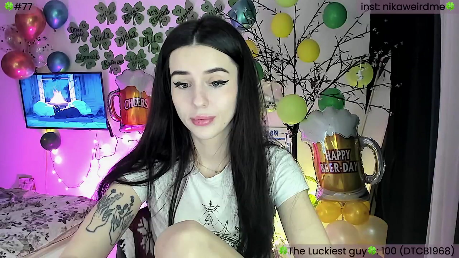 Gallery image thumbnail from WeirdMe's myfreecams stream on, 03/19/2024, 18:48 image 5 of 20