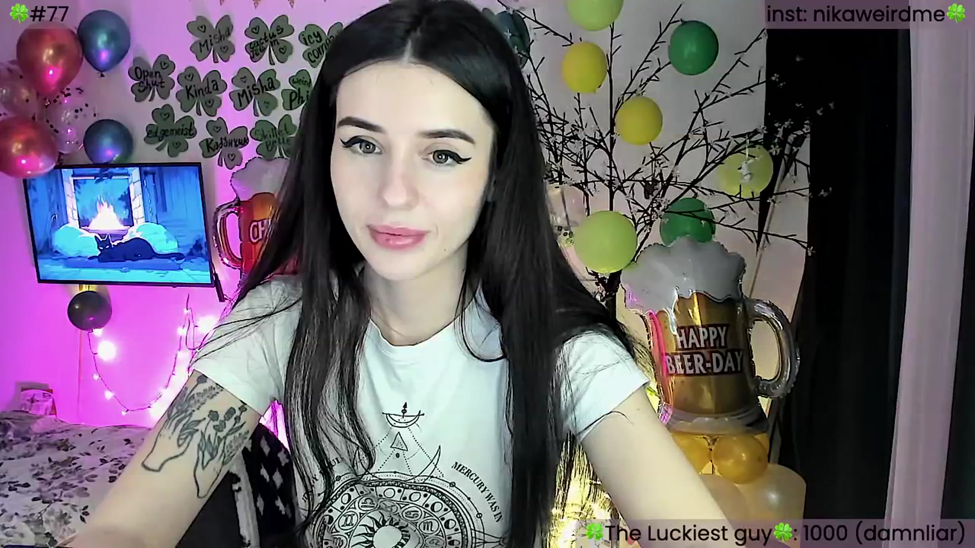 Gallery image thumbnail from WeirdMe's myfreecams stream on, 03/19/2024, 18:48 image 16 of 20