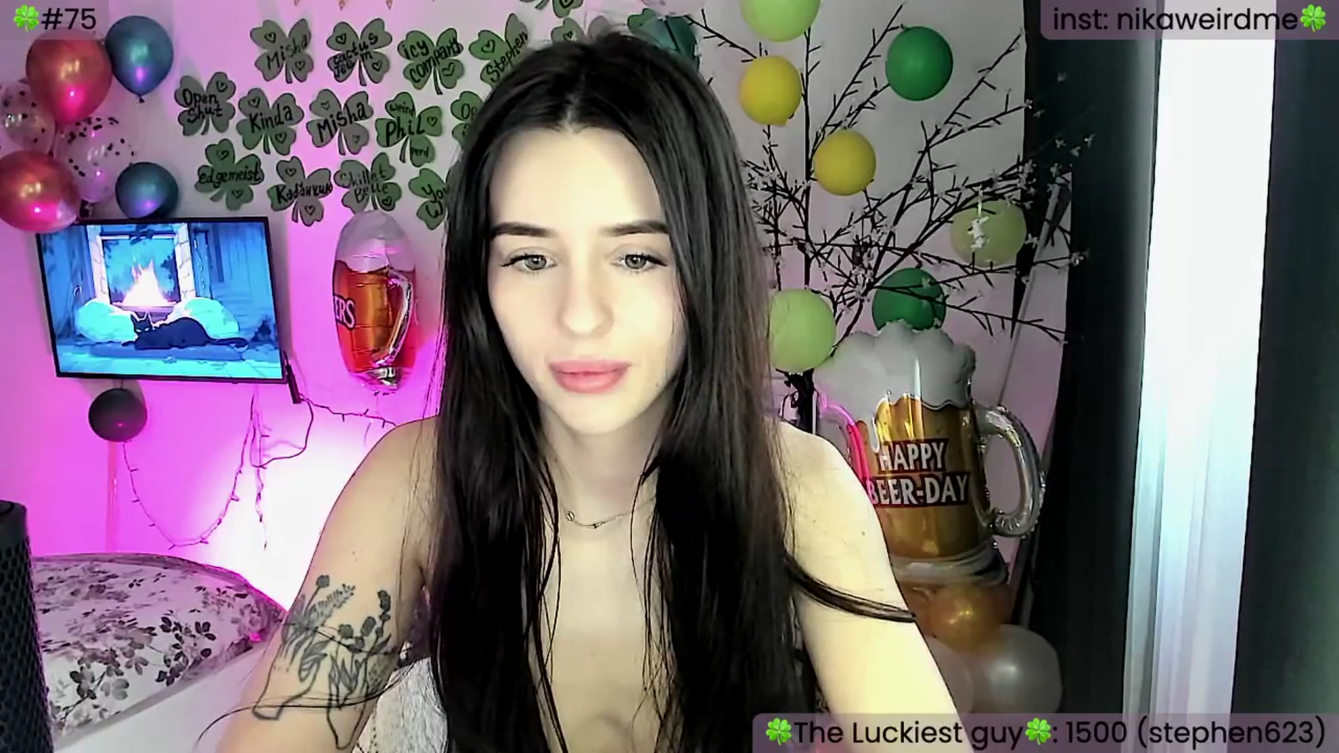 Gallery image thumbnail from WeirdMe's myfreecams stream on, 03/20/2024, 15:44 image 17 of 20