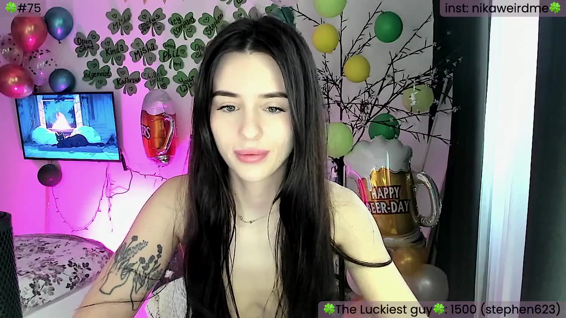 Gallery image thumbnail from WeirdMe's myfreecams stream on, 03/20/2024, 15:44 image 18 of 20