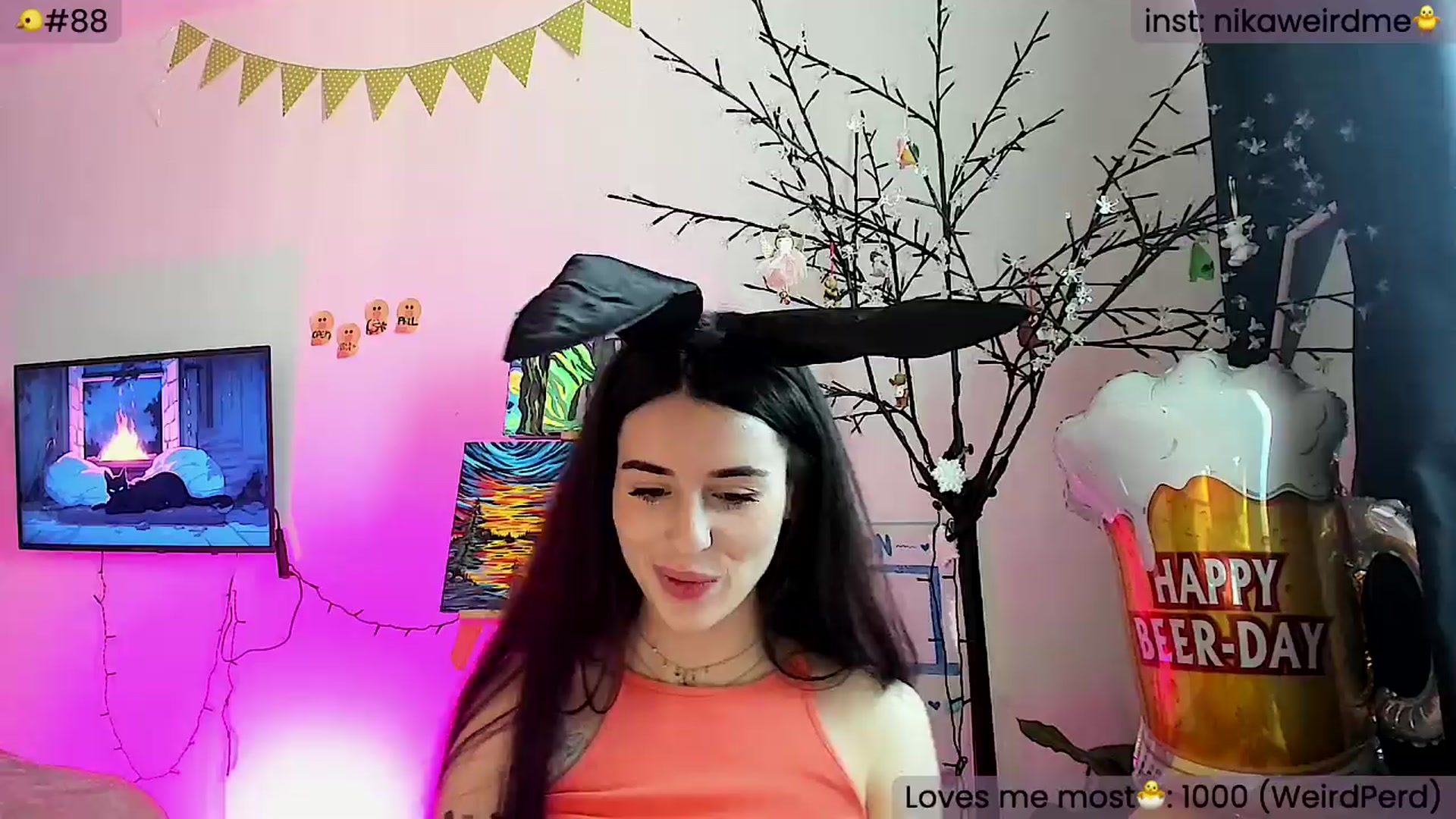 Gallery image thumbnail from WeirdMe's myfreecams stream on, 03/30/2024, 09:06 image 17 of 20