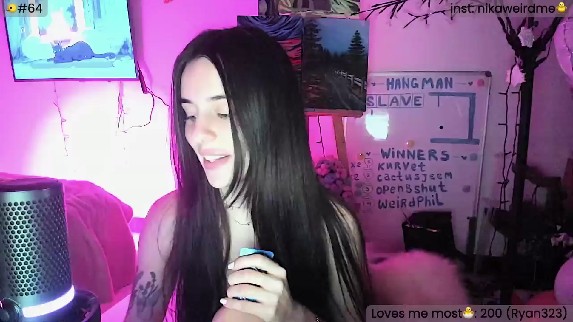 Gallery image thumbnail from WeirdMe's myfreecams stream on, 03/31/2024, 17:39 image 7 of 20