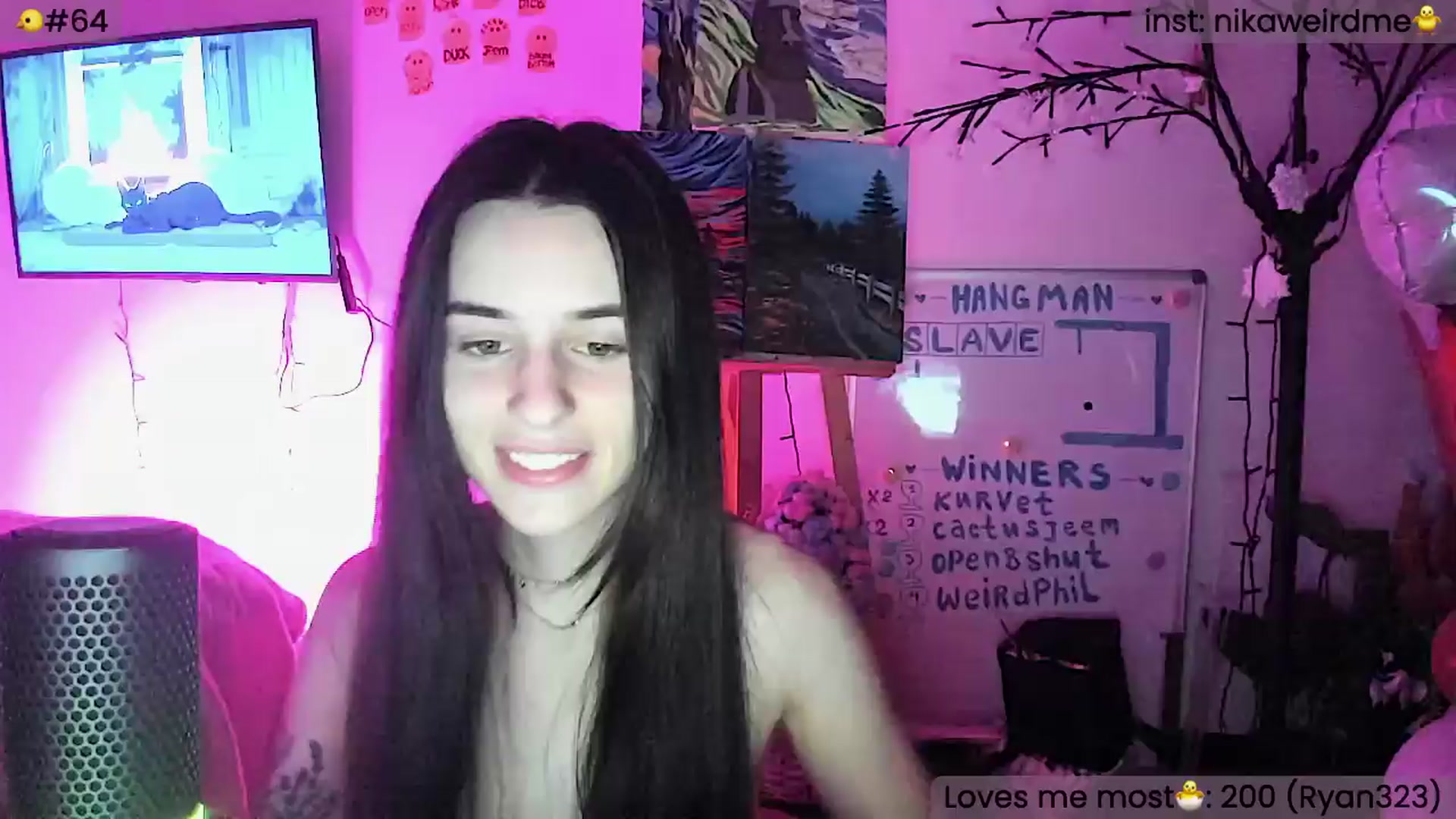 Gallery image thumbnail from WeirdMe's myfreecams stream on, 03/31/2024, 17:39 image 8 of 20
