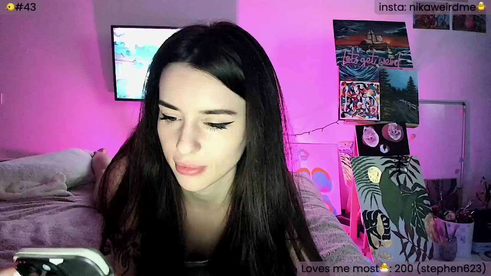 Gallery image thumbnail from WeirdMe's myfreecams stream on, 05/07/2024, 16:00 image 4 of 20