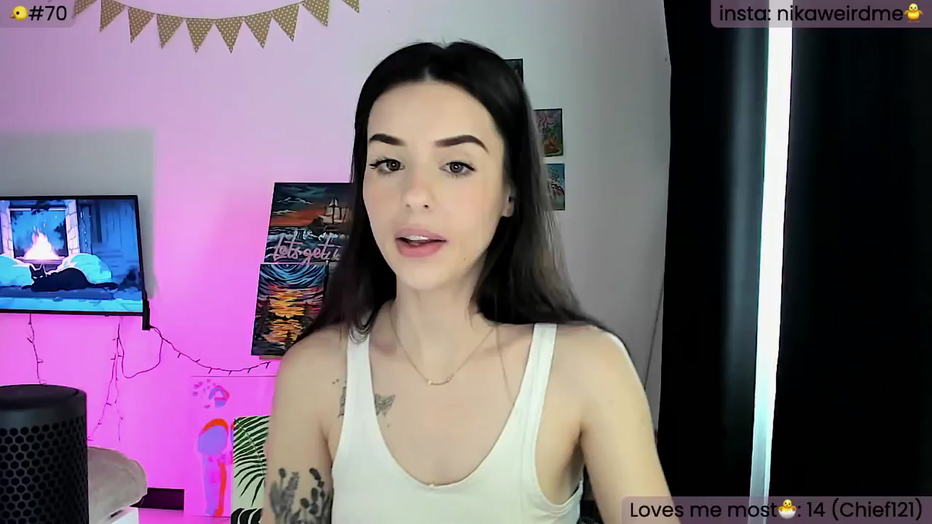 Gallery image thumbnail from WeirdMe's myfreecams stream on, 05/17/2024, 13:09 image 1 of 20