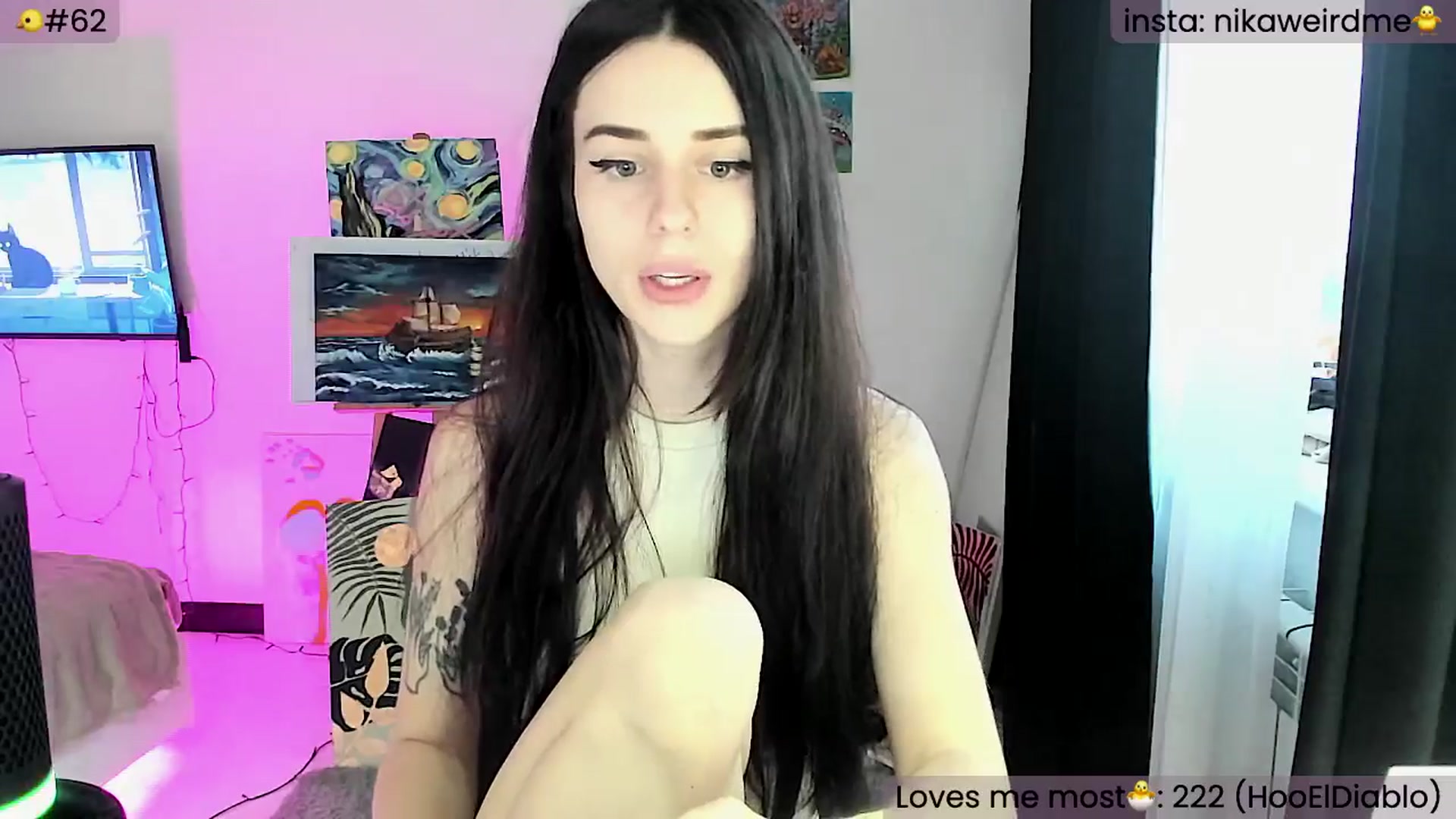 Gallery image thumbnail from WeirdMe's myfreecams stream on, 05/21/2024, 17:20 image 13 of 20